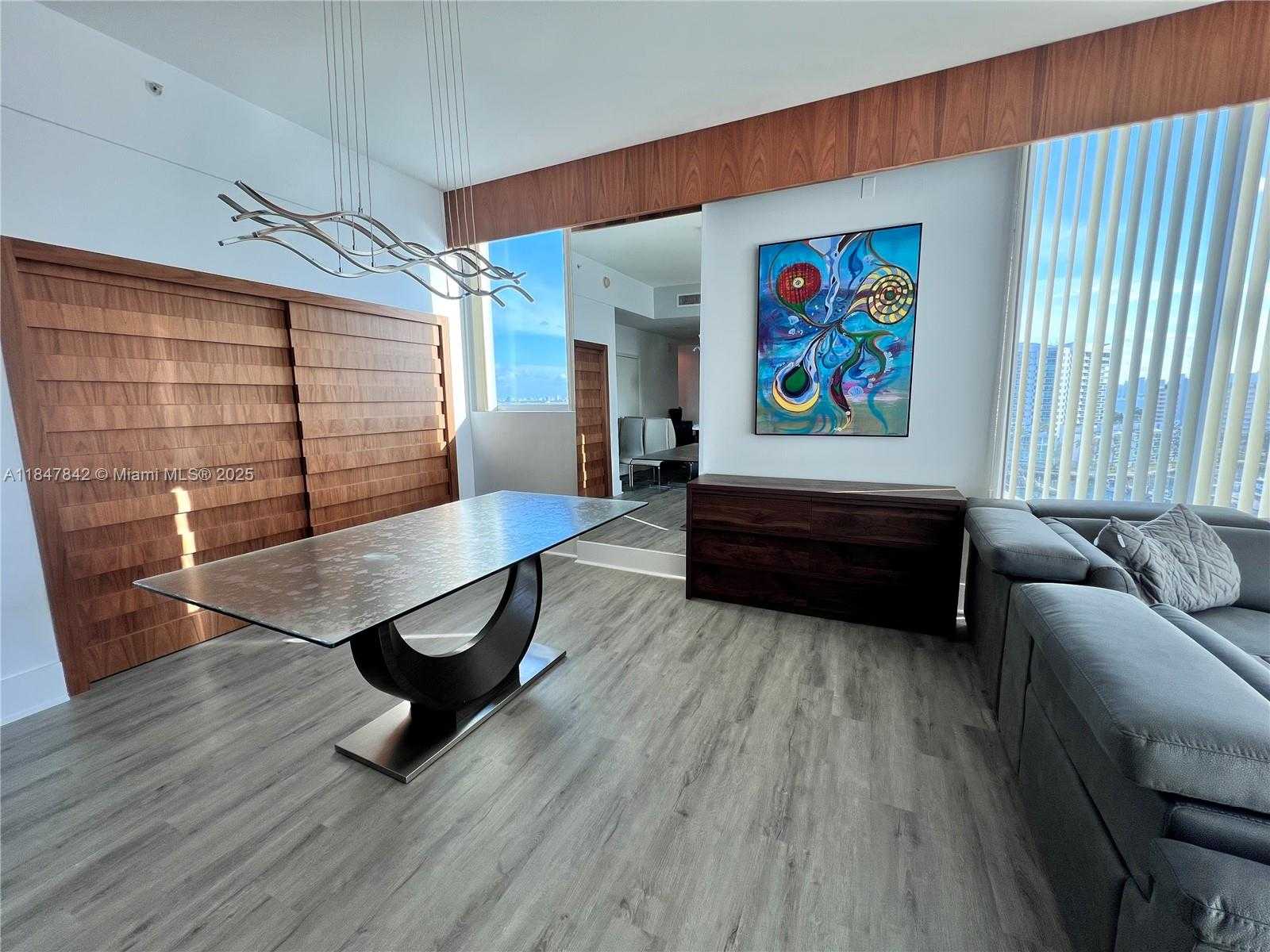 Small Image of 7928 EAST DR #901, North Bay Village Number 11