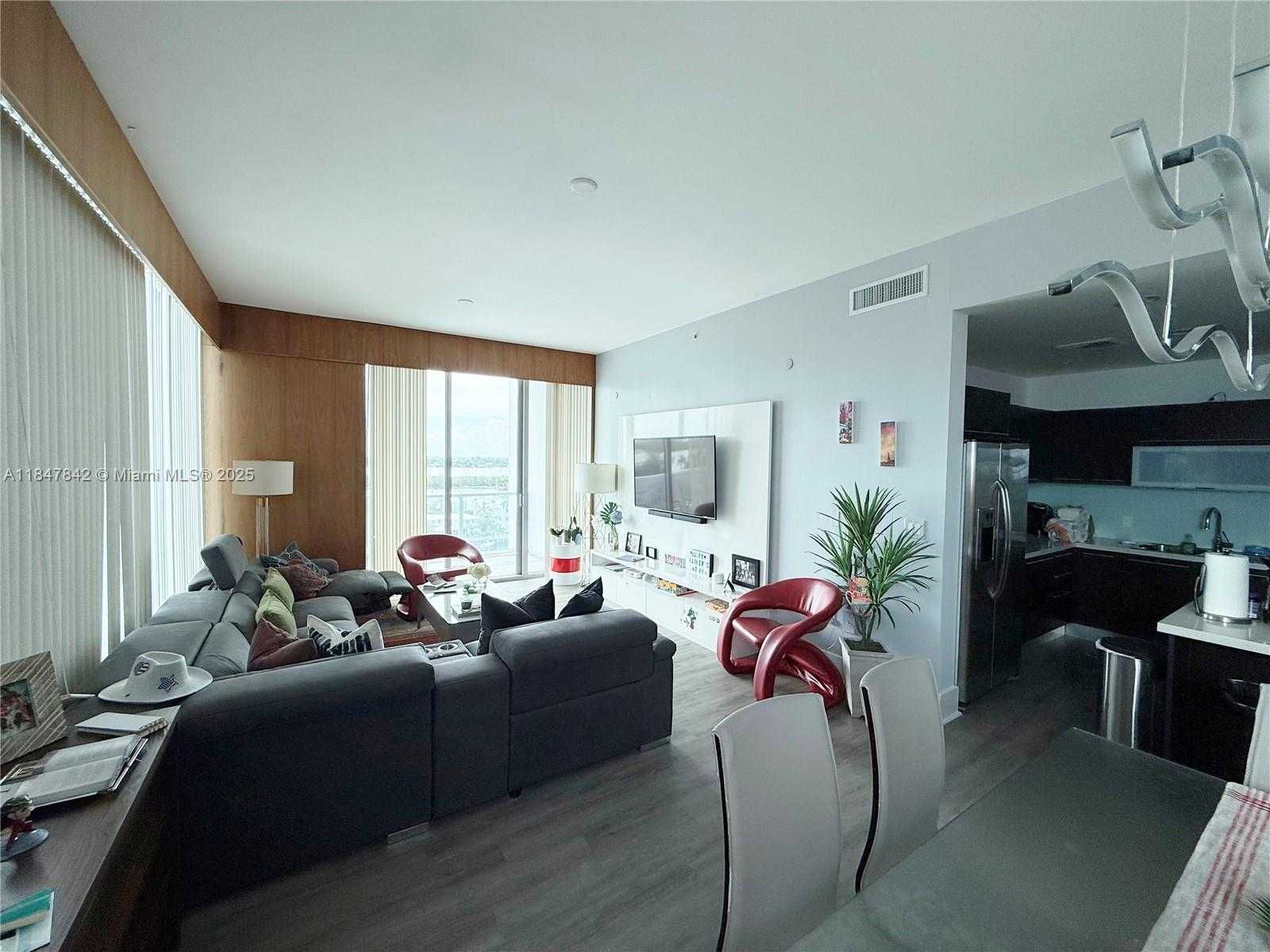 Small Image of 7928 EAST DR #901, North Bay Village Number 16