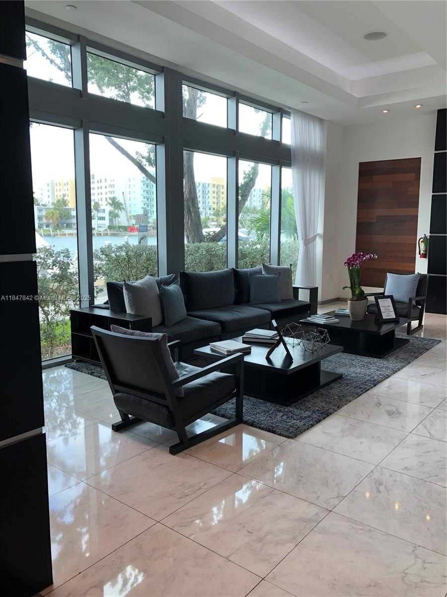 Small Image of 7928 EAST DR #901, North Bay Village Number 40