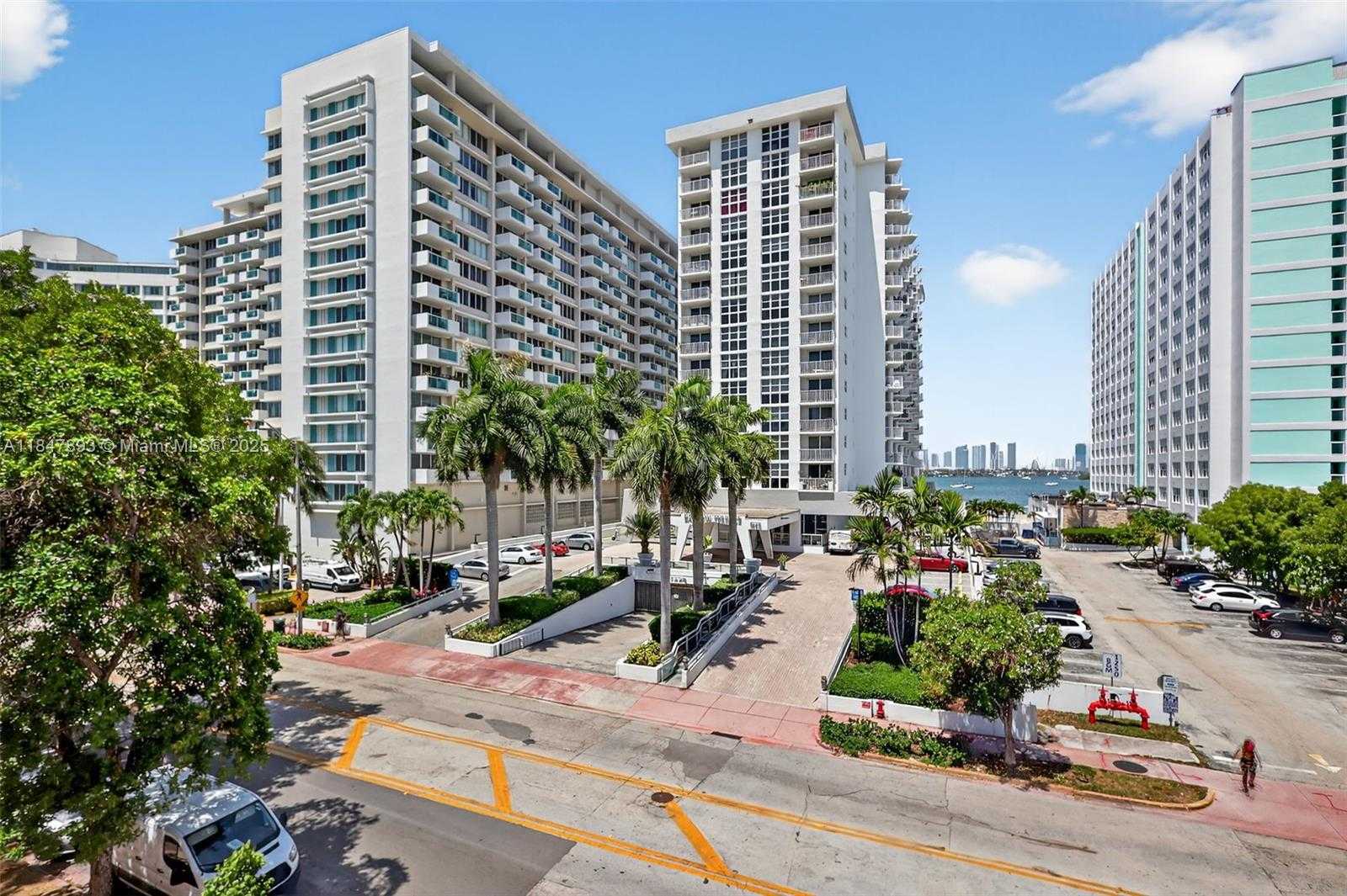 Small Image of 1245 WEST AVE #401, Miami Beach Number 22