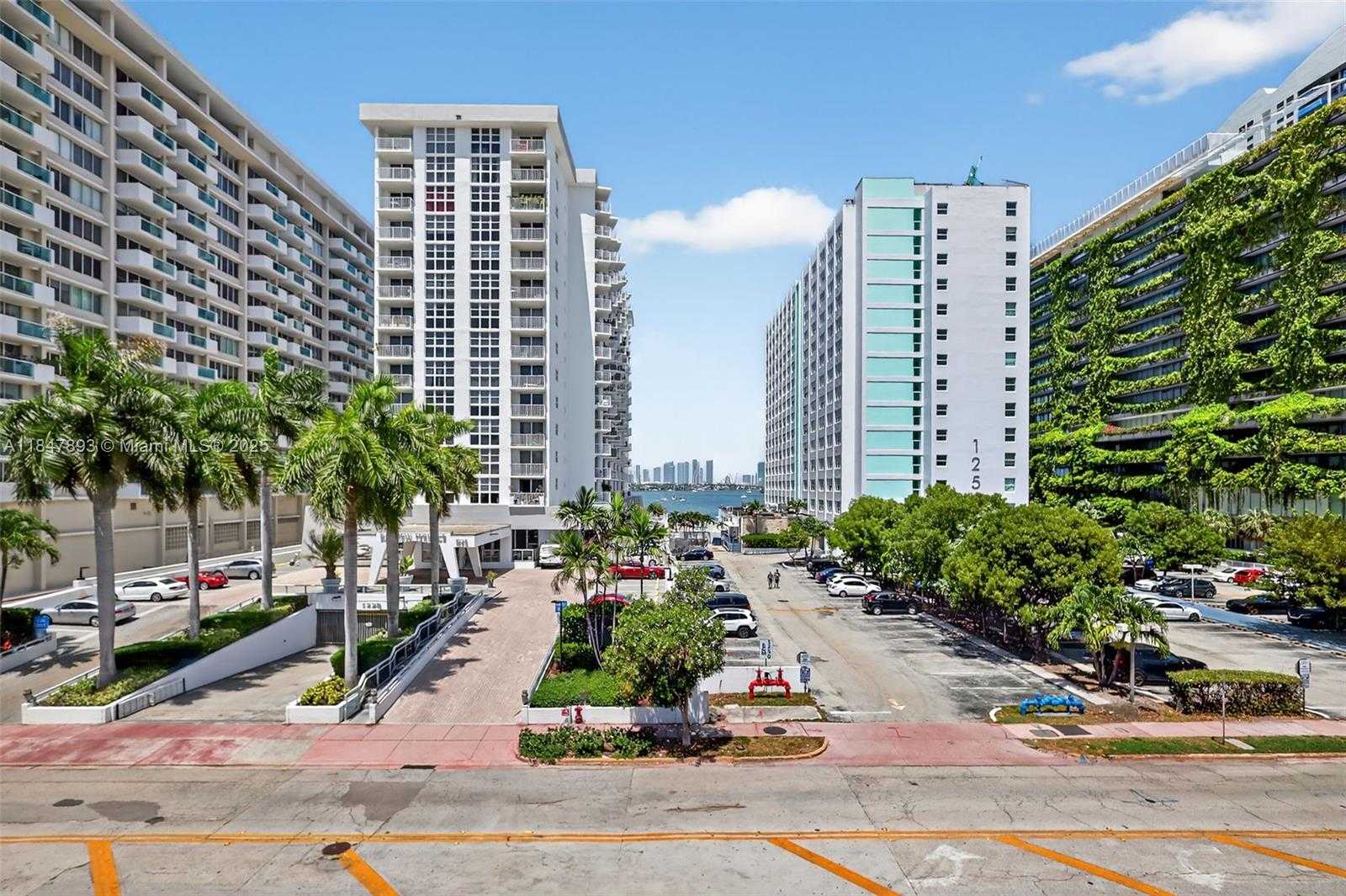 Small Image of 1245 WEST AVE #401, Miami Beach Number 23