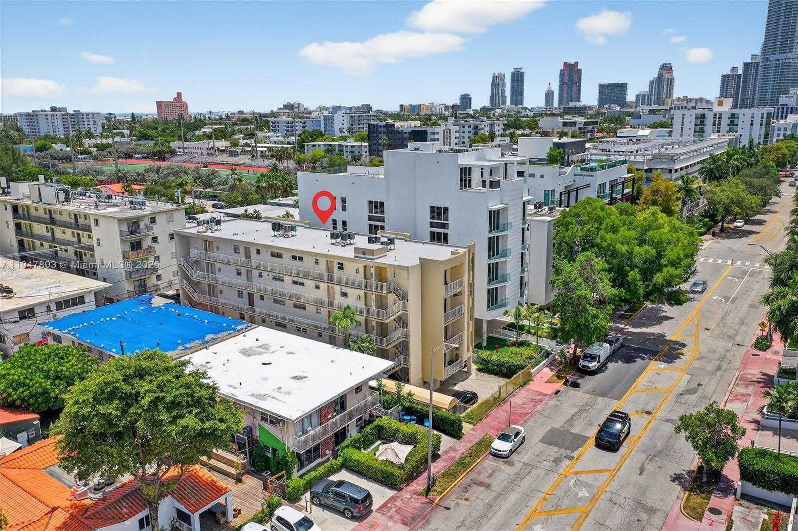 Small Image of 1245 WEST AVE #401, Miami Beach Number 27
