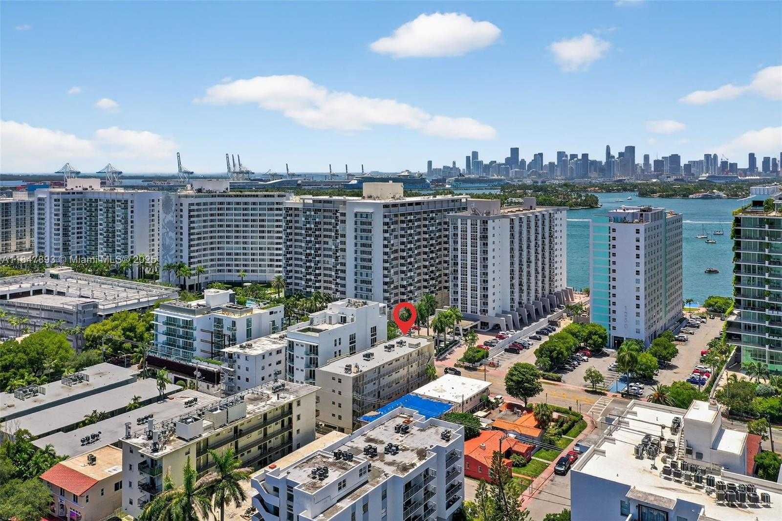 Small Image of 1245 WEST AVE #401, Miami Beach Number 32