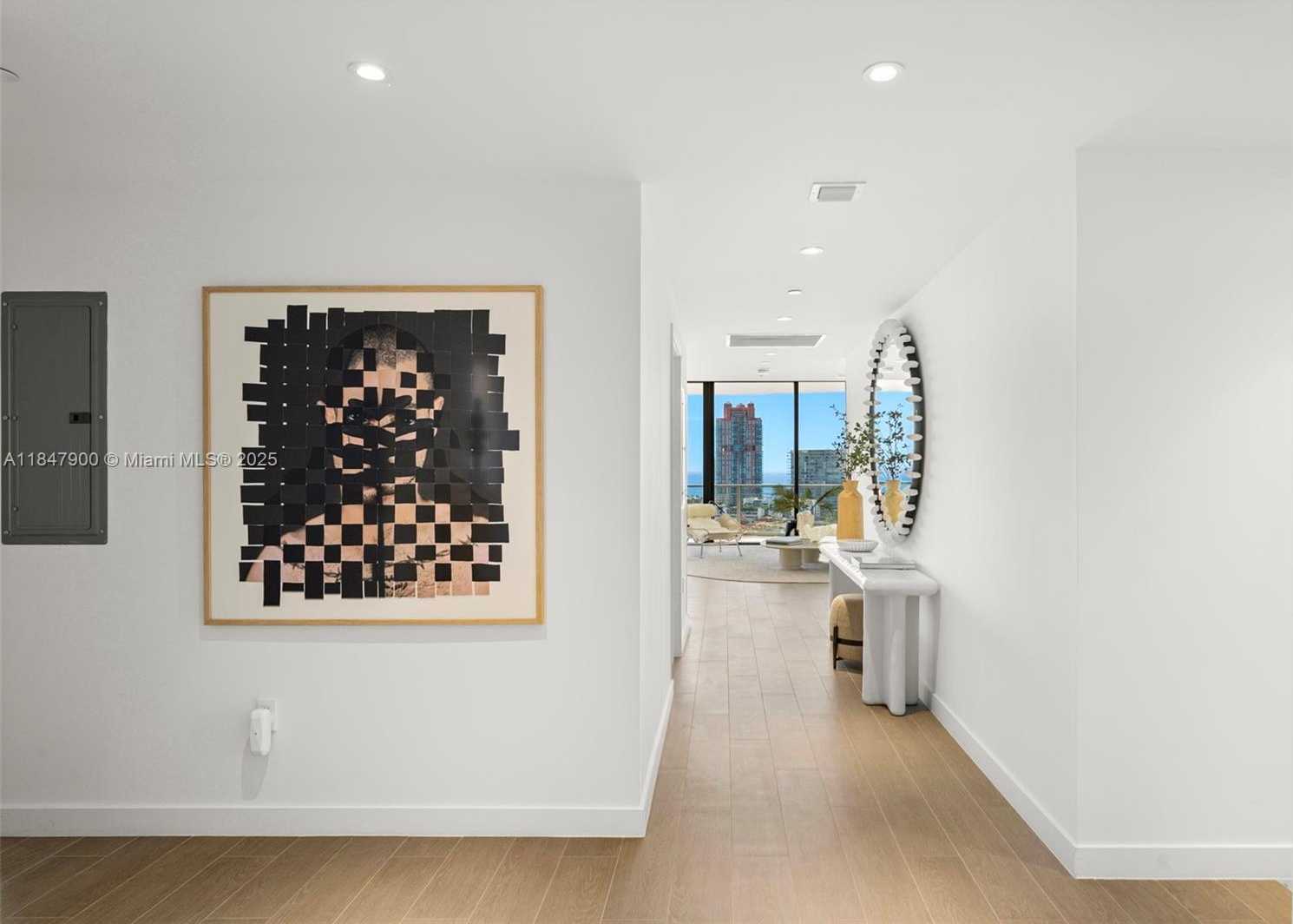 Small Image of Miami Beach Number 61