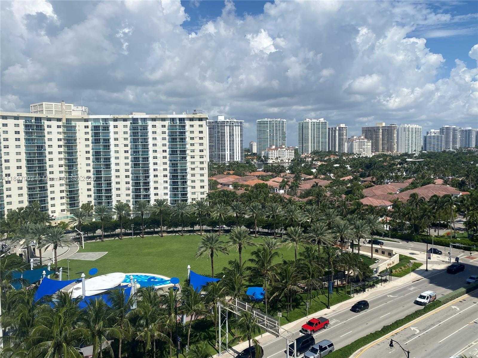 Small Image of 19201 COLLINS AVE #733, Sunny Isles Beach Number 2