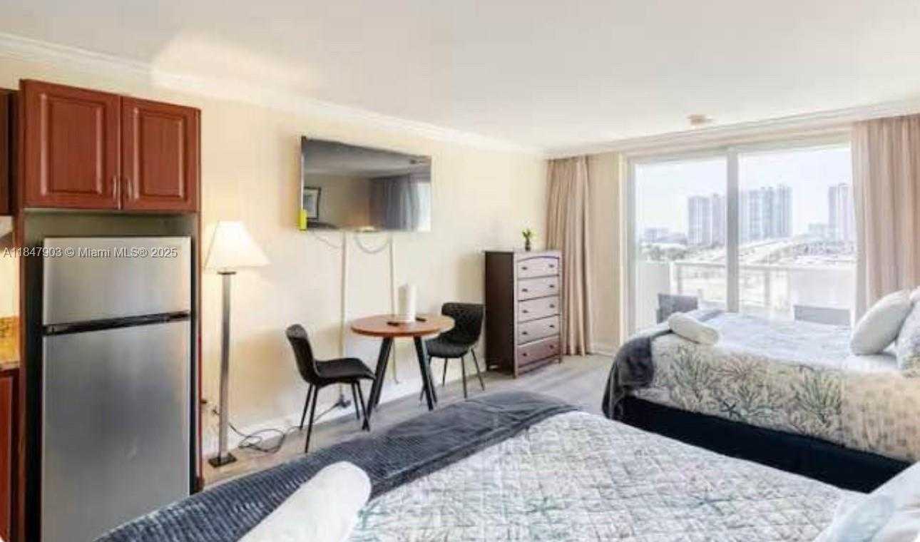 Small Image of 19201 COLLINS AVE #733, Sunny Isles Beach Number 8