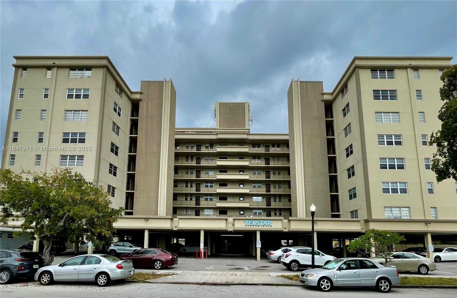 Small Image of 1811 JEFFERSON ST #708, Hollywood Number 2