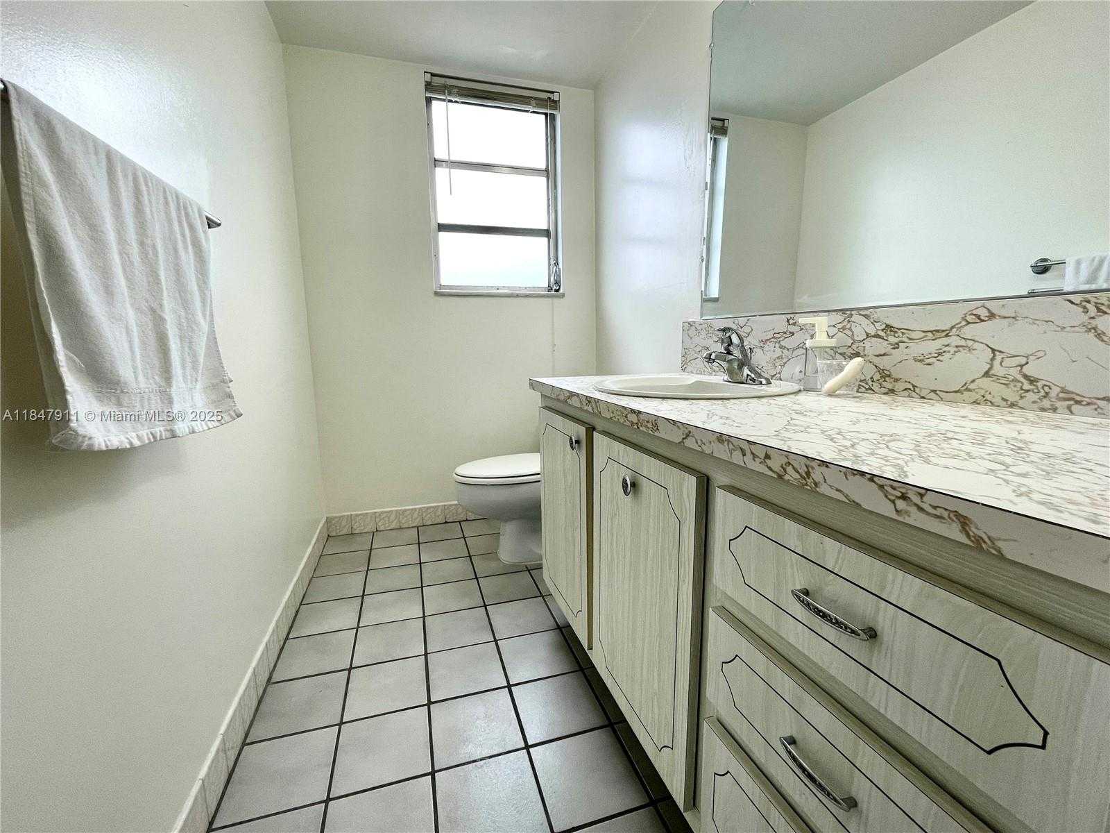 Small Image of 1811 JEFFERSON ST #708, Hollywood Number 8