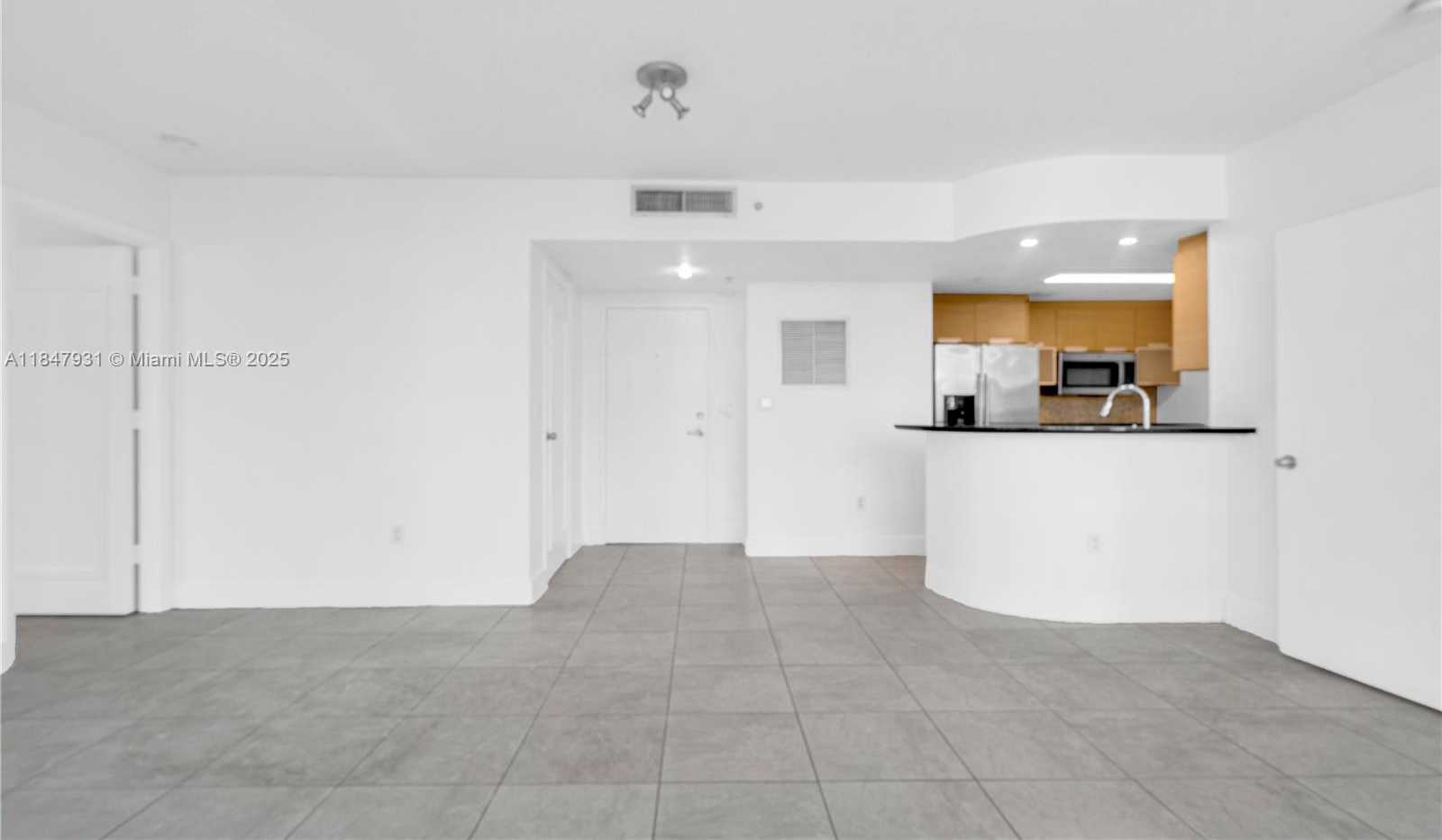 Small Image of 1881 79TH ST CSWY #404, North Bay Village Number 13