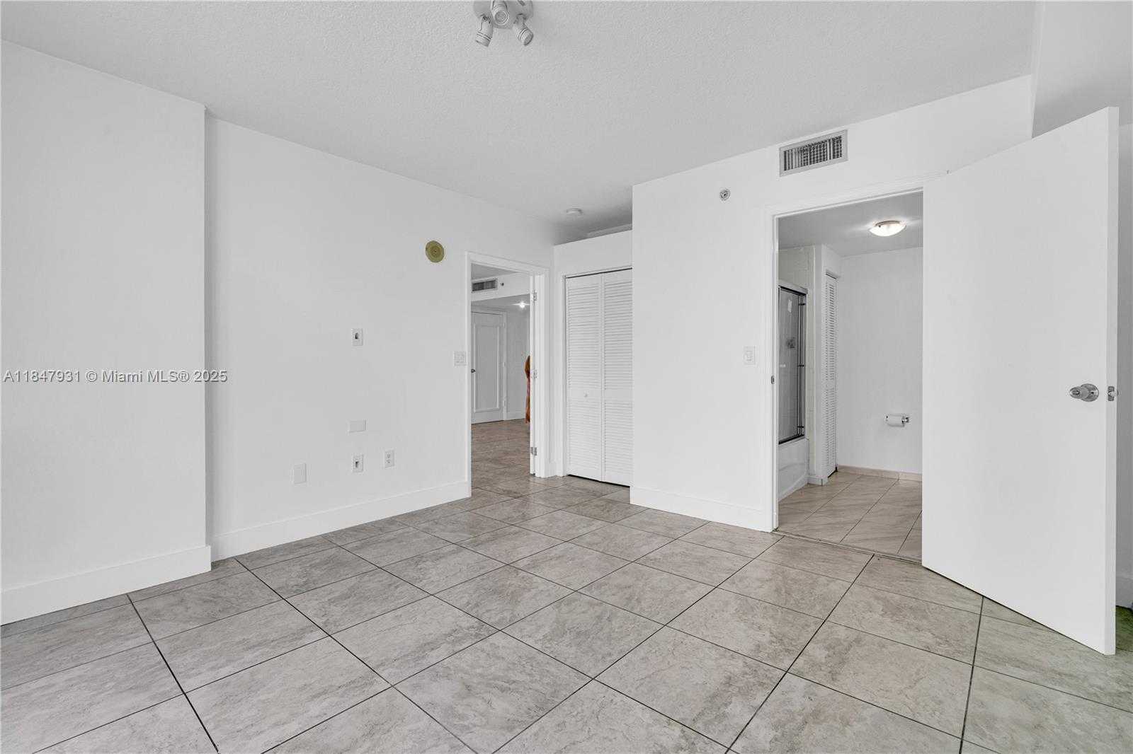 Small Image of 1881 79TH ST CSWY #404, North Bay Village Number 38