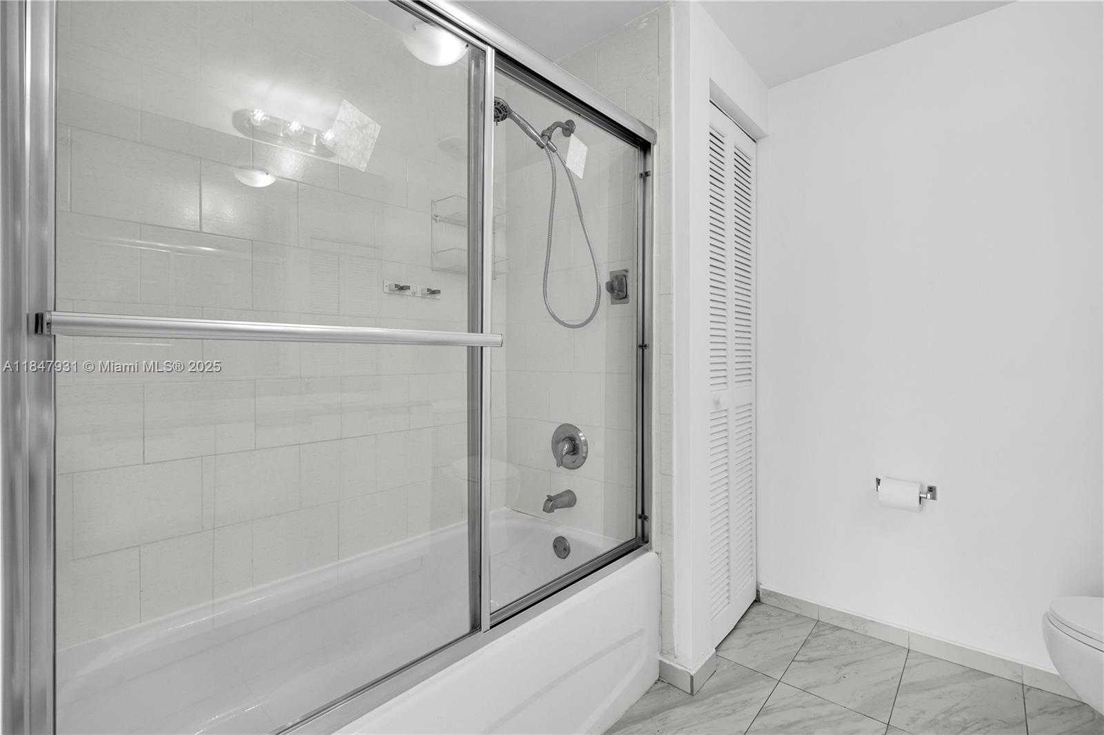 Small Image of 1881 79TH ST CSWY #404, North Bay Village Number 40