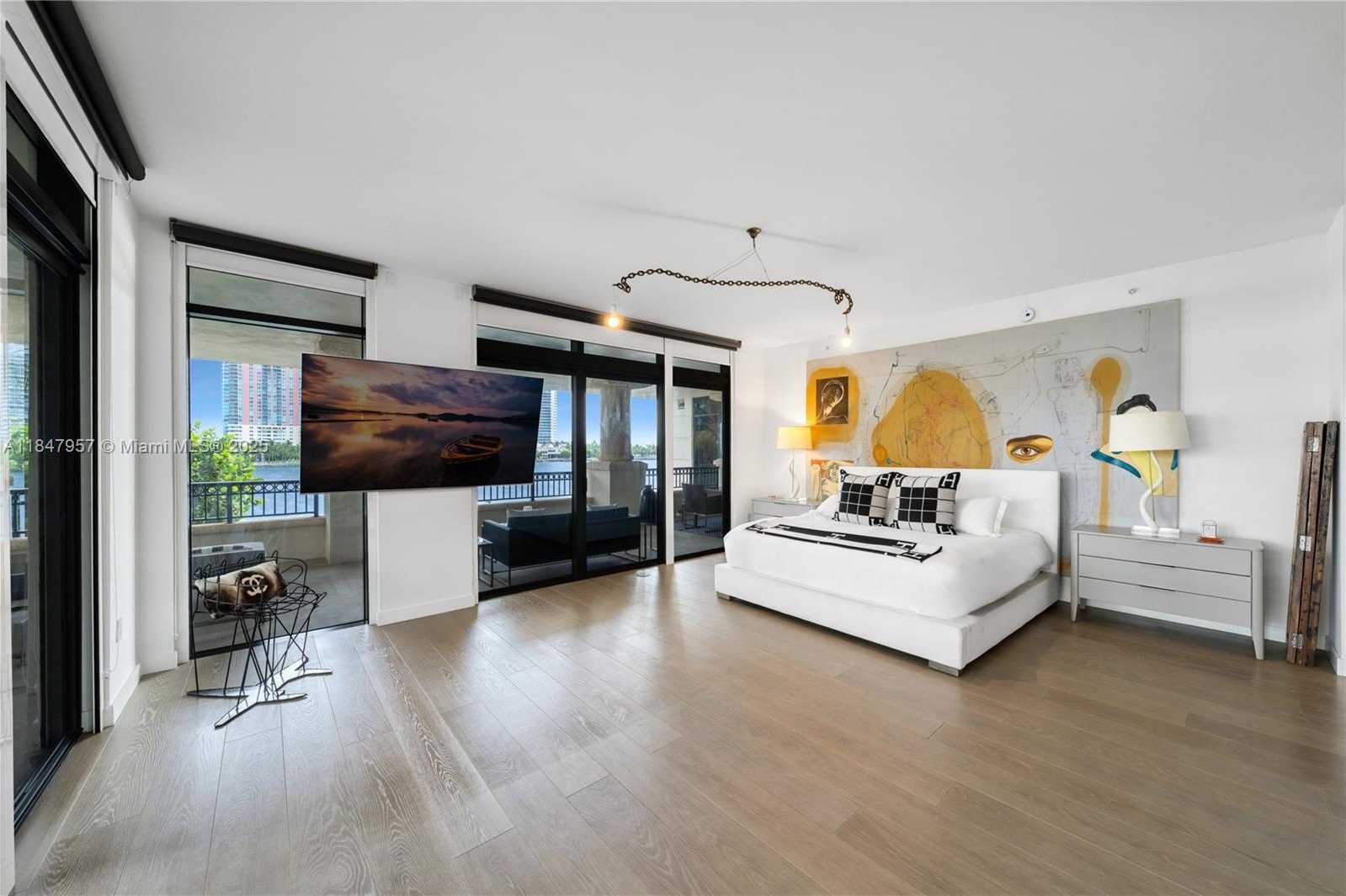 Small Image of 7023 FISHER ISLAND DR #7023, Miami Beach Number 22