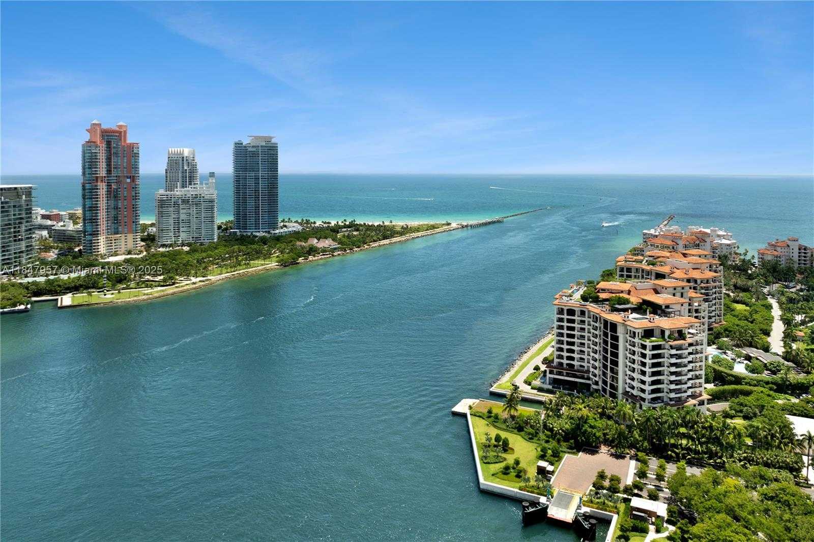 Small Image of 7023 FISHER ISLAND DR #7023, Miami Beach Number 33