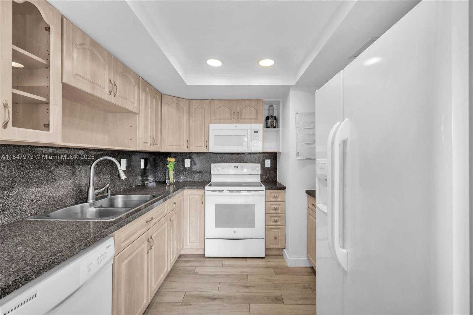 Small Image of 10611 SOUTH WEST 113TH PL #93-C, Miami Number 9