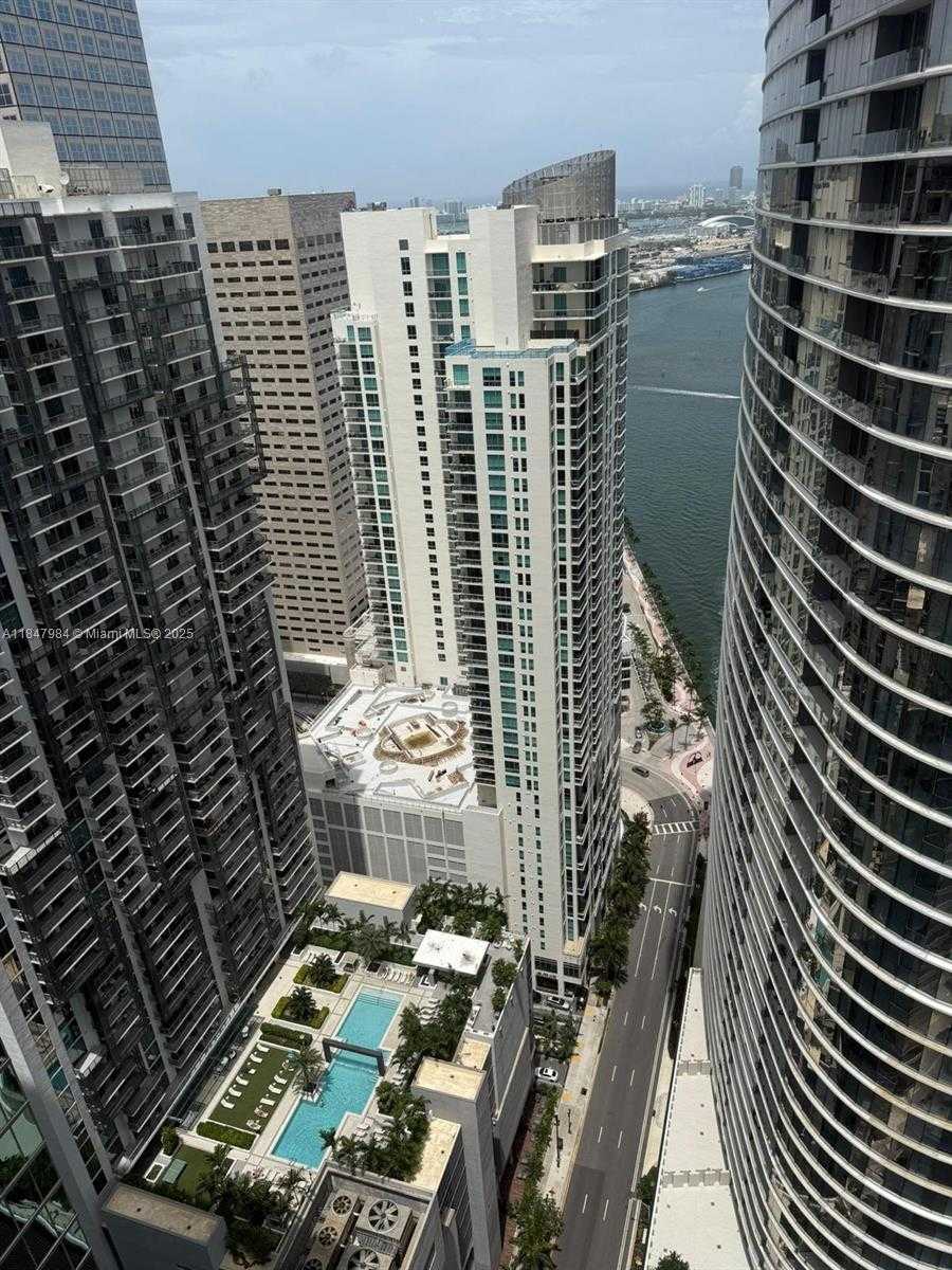 Small Image of 200 BISCAYNE BOULEVARD WAY #4801, Miami Number 11