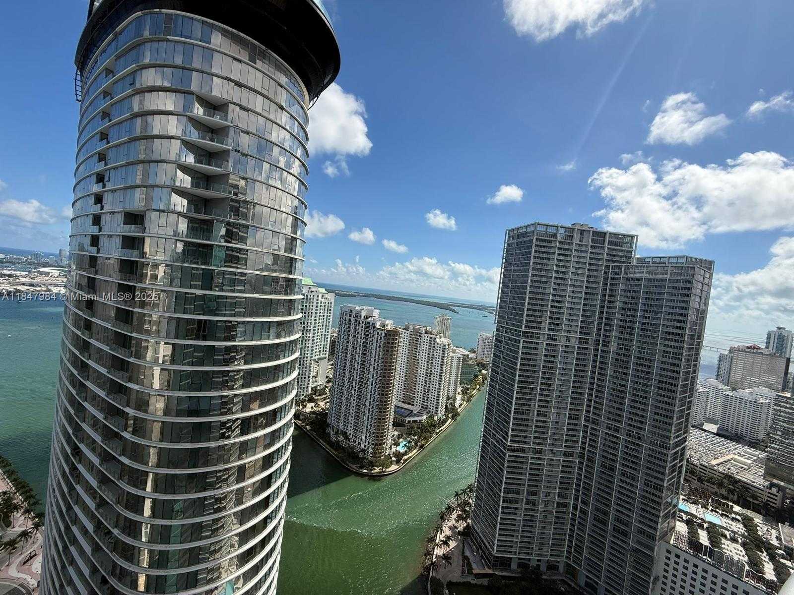 Small Image of 200 BISCAYNE BOULEVARD WAY #4801, Miami Number 19