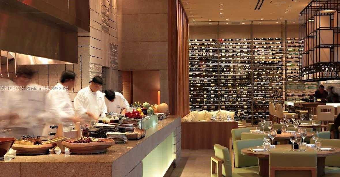 Small Image of 200 BISCAYNE BOULEVARD WAY #4801, Miami Number 24