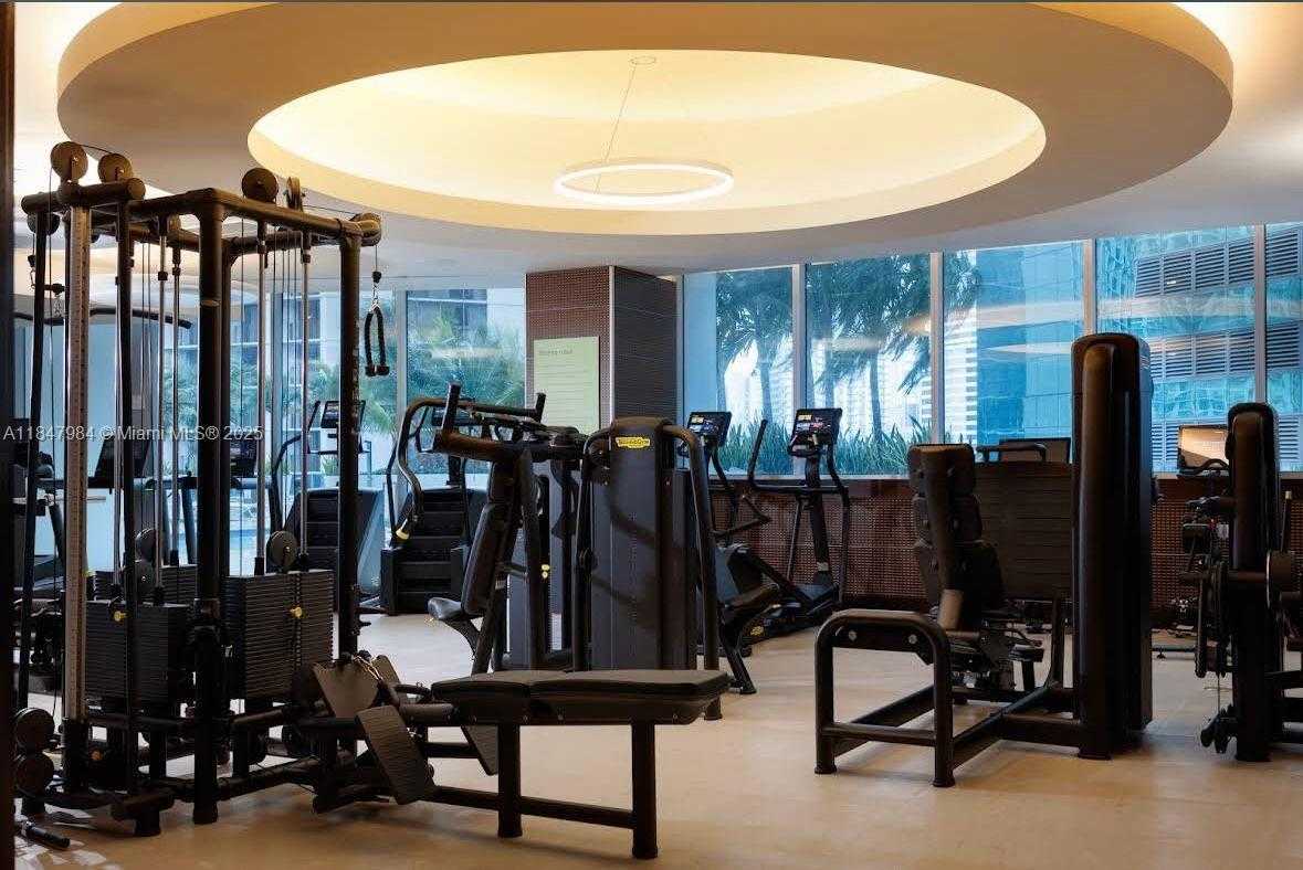 Small Image of 200 BISCAYNE BOULEVARD WAY #4801, Miami Number 27
