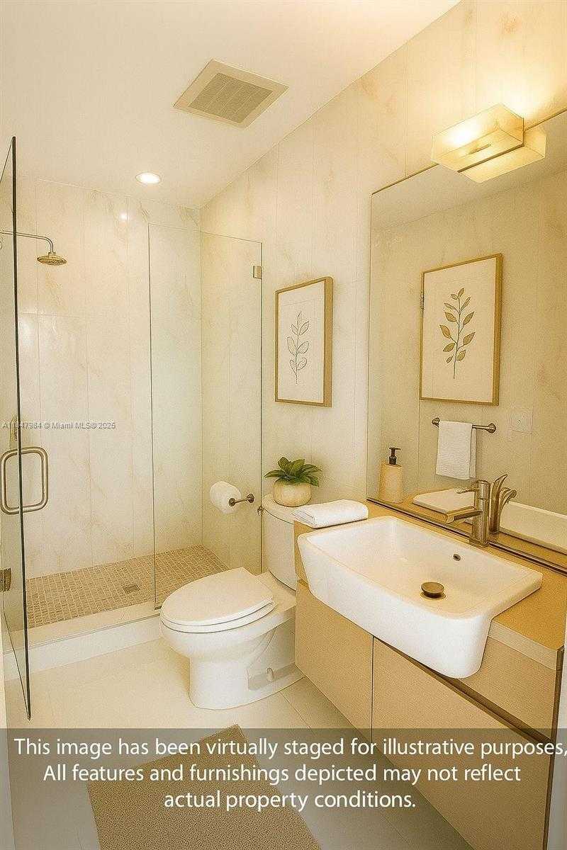 Small Image of 200 BISCAYNE BOULEVARD WAY #4801, Miami Number 3