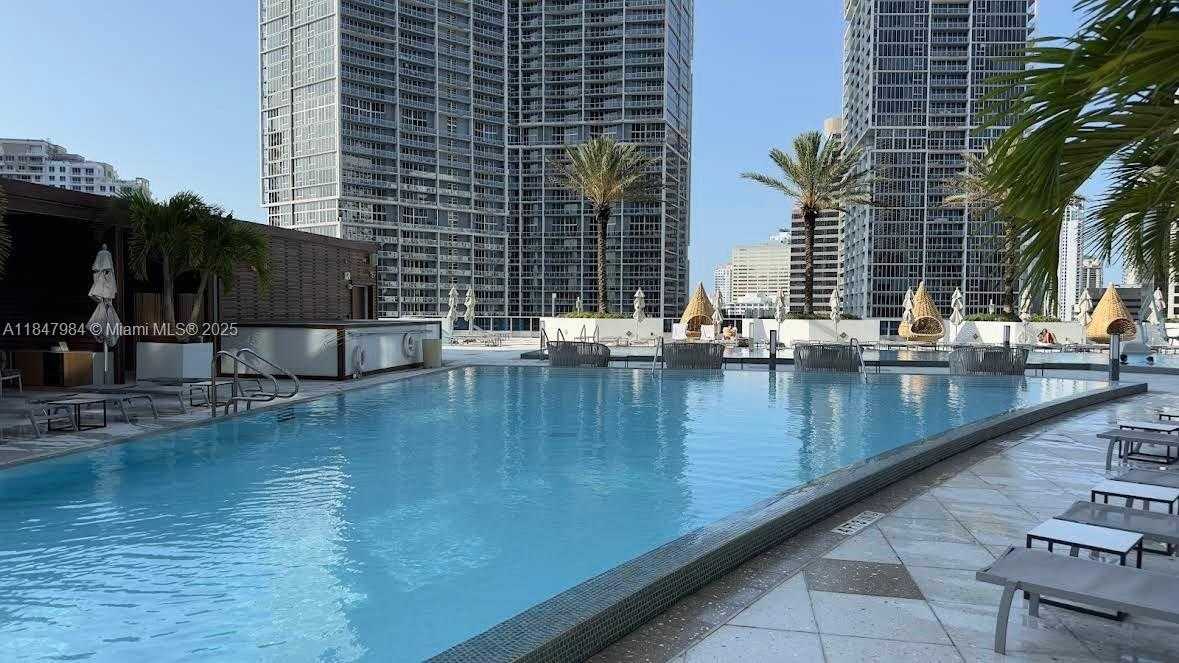 Small Image of 200 BISCAYNE BOULEVARD WAY #4801, Miami Number 30