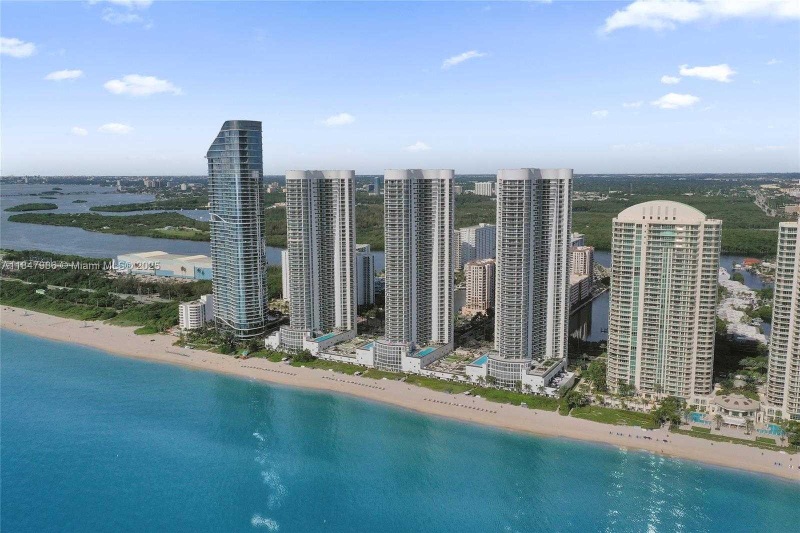 Small Image of 15901 COLLINS AVE #PH01, Sunny Isles Beach Number 64