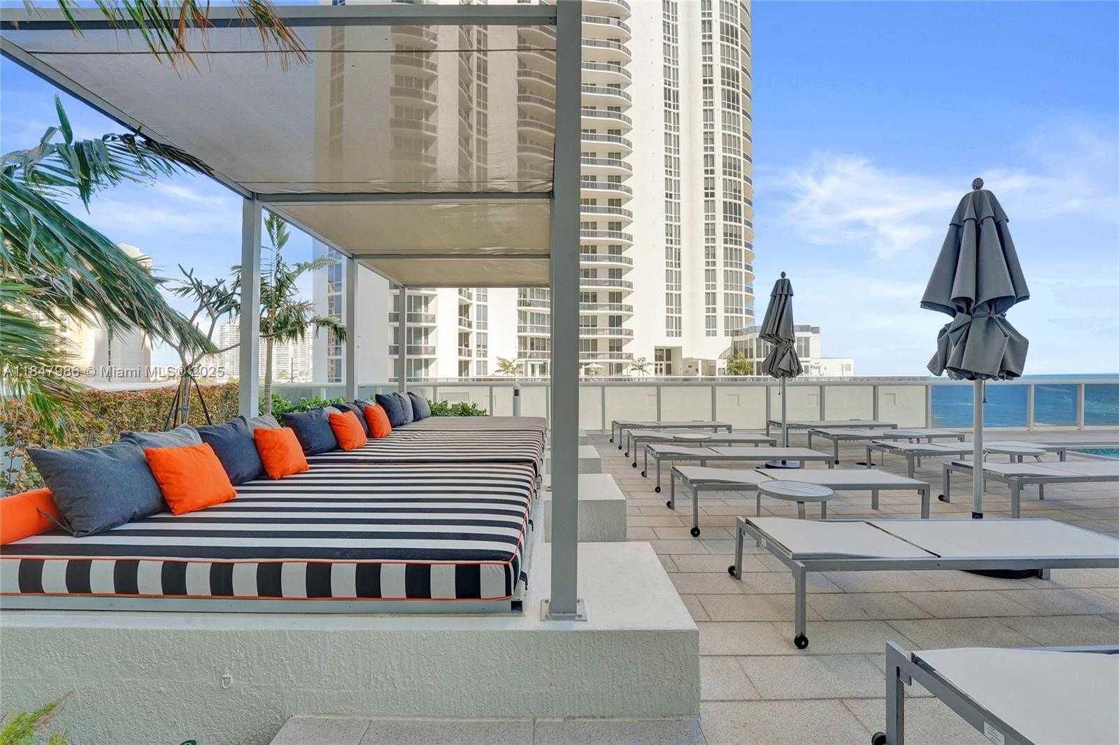 Small Image of 15901 COLLINS AVE #PH01, Sunny Isles Beach Number 78