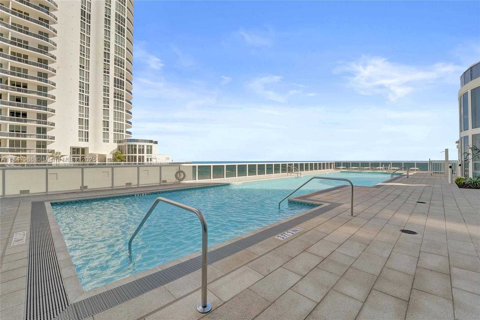 Small Image of 15901 COLLINS AVE #PH01, Sunny Isles Beach Number 79