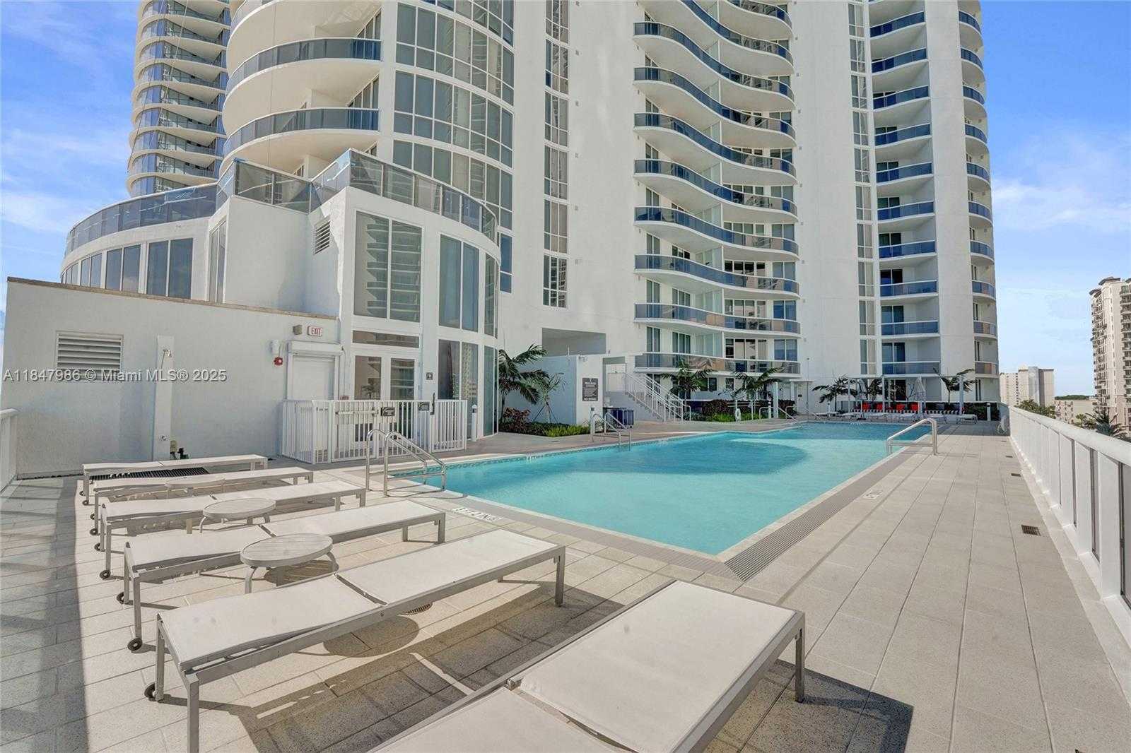 Small Image of 15901 COLLINS AVE #PH01, Sunny Isles Beach Number 80