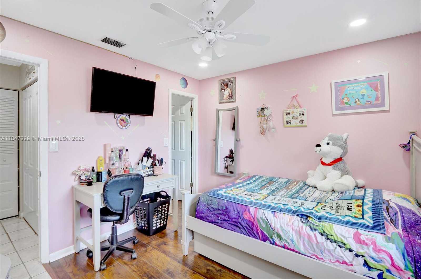 Small Image of 13554 SOUTH WEST 48TH TER, Miami Number 13