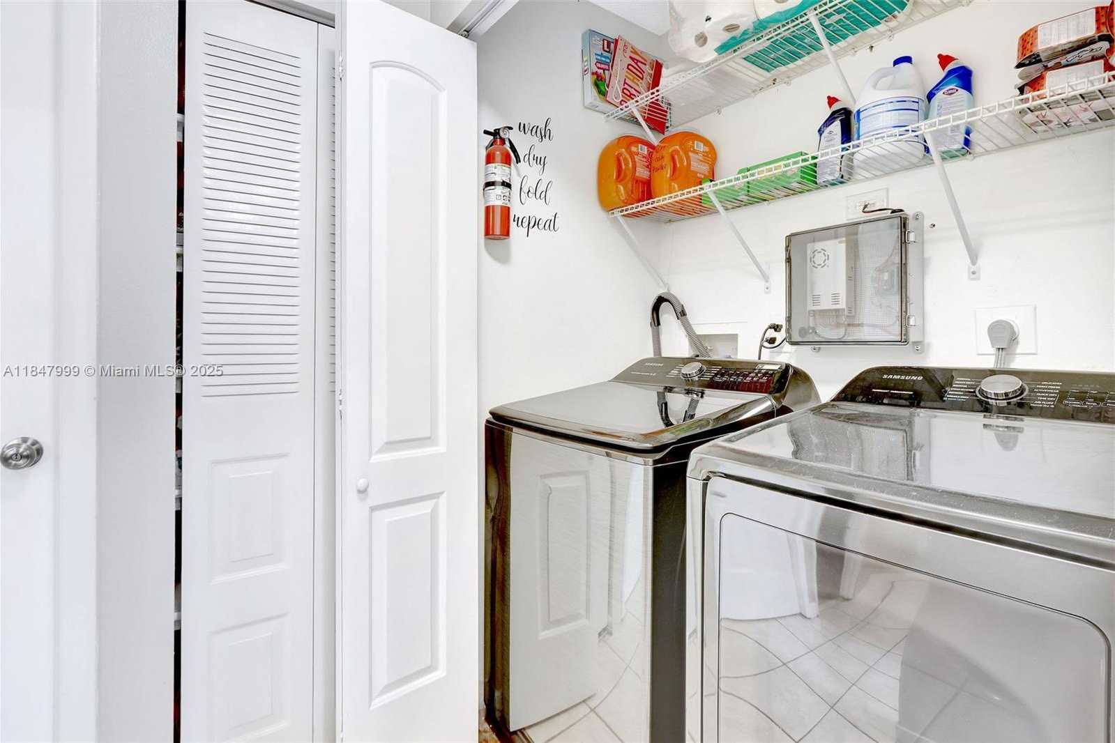 Small Image of 13554 SOUTH WEST 48TH TER, Miami Number 19