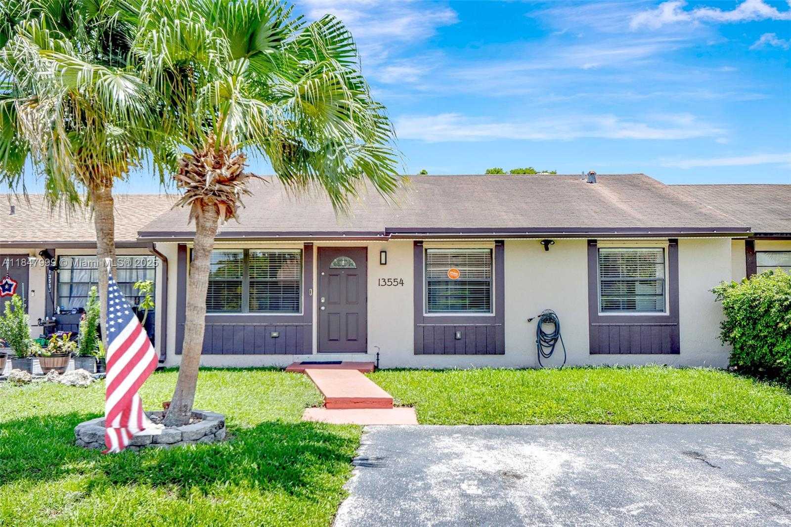 Small Image of 13554 SOUTH WEST 48TH TER, Miami Number 2