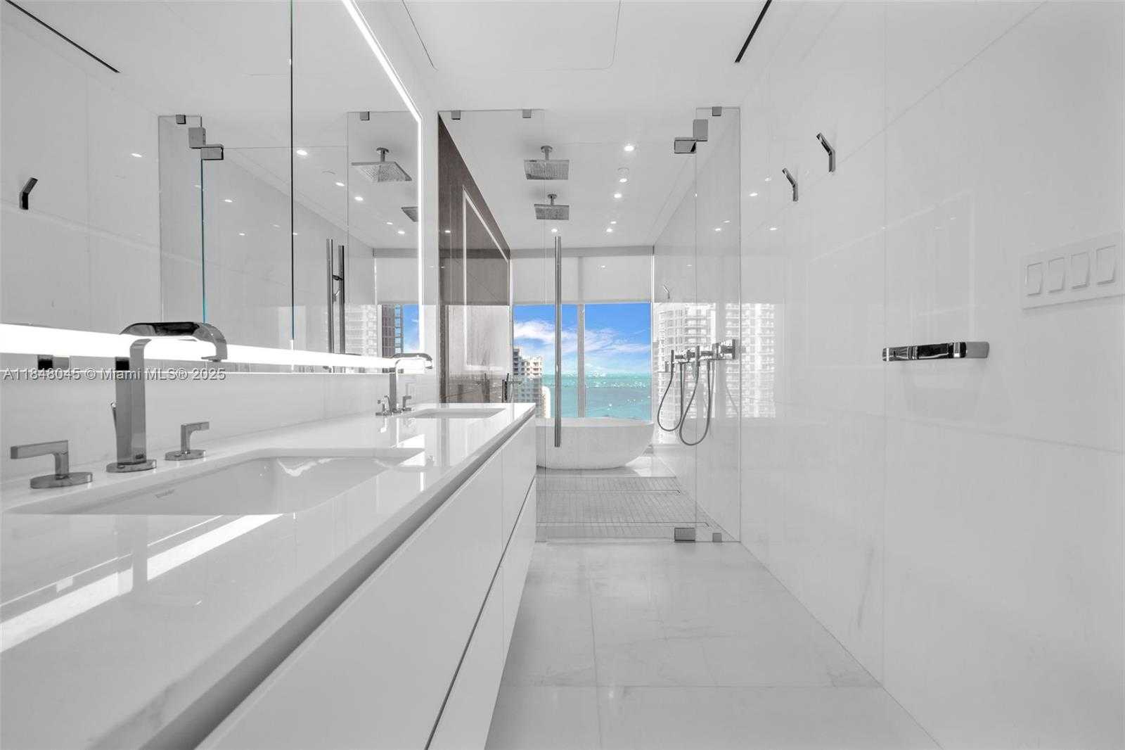 Small Image of 300 SOUTH BISCAYNE BLVD WAY #2604, Miami Number 12