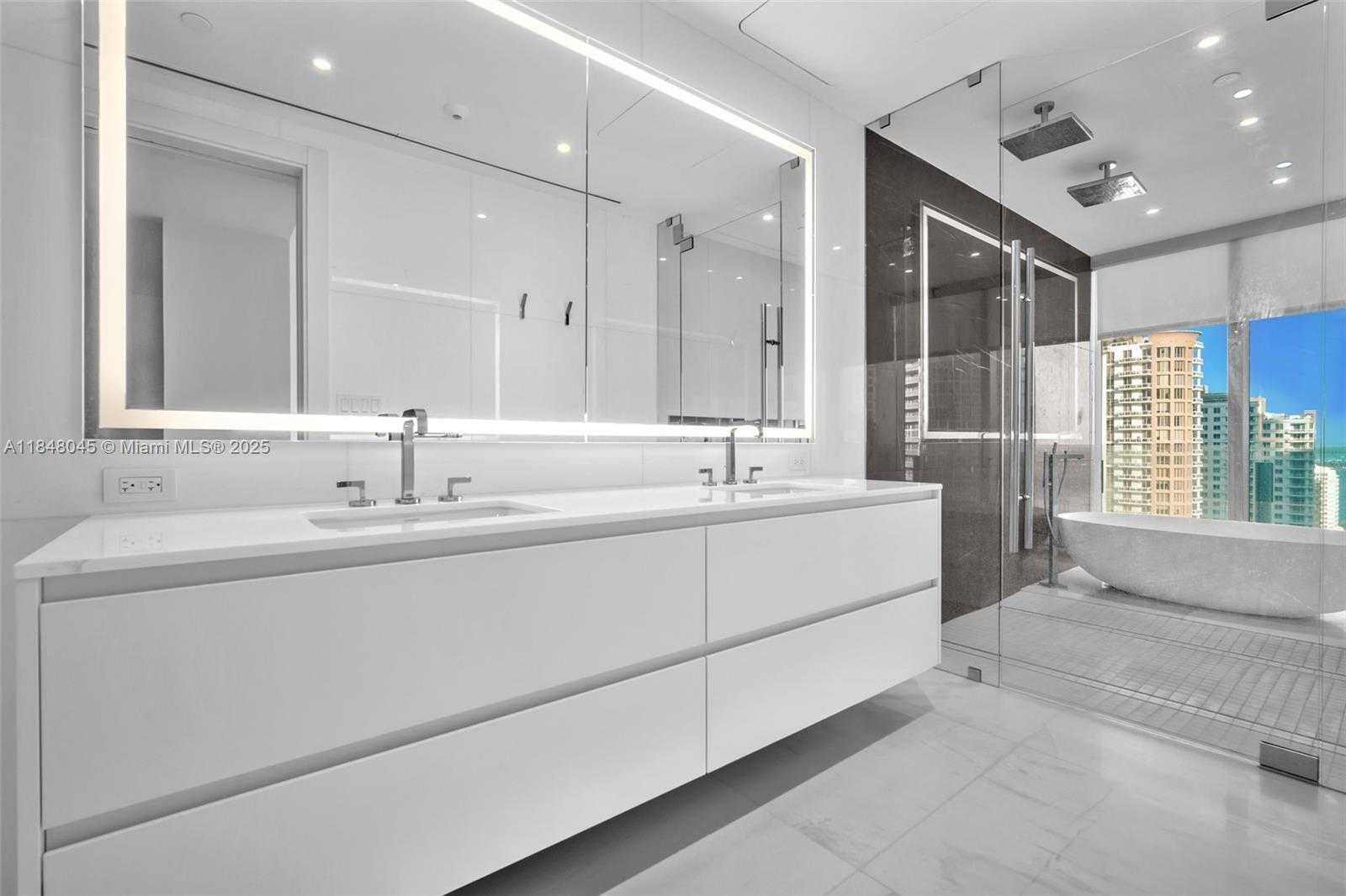 Small Image of 300 SOUTH BISCAYNE BLVD WAY #2604, Miami Number 13