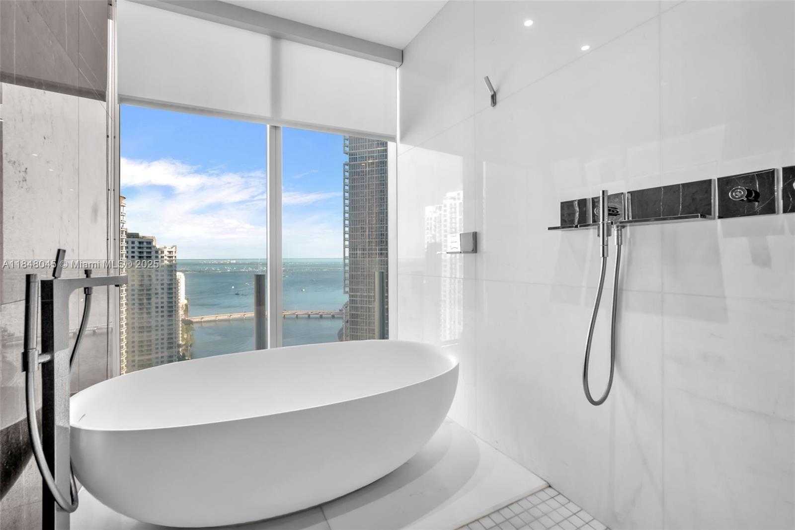 Small Image of 300 SOUTH BISCAYNE BLVD WAY #2604, Miami Number 14