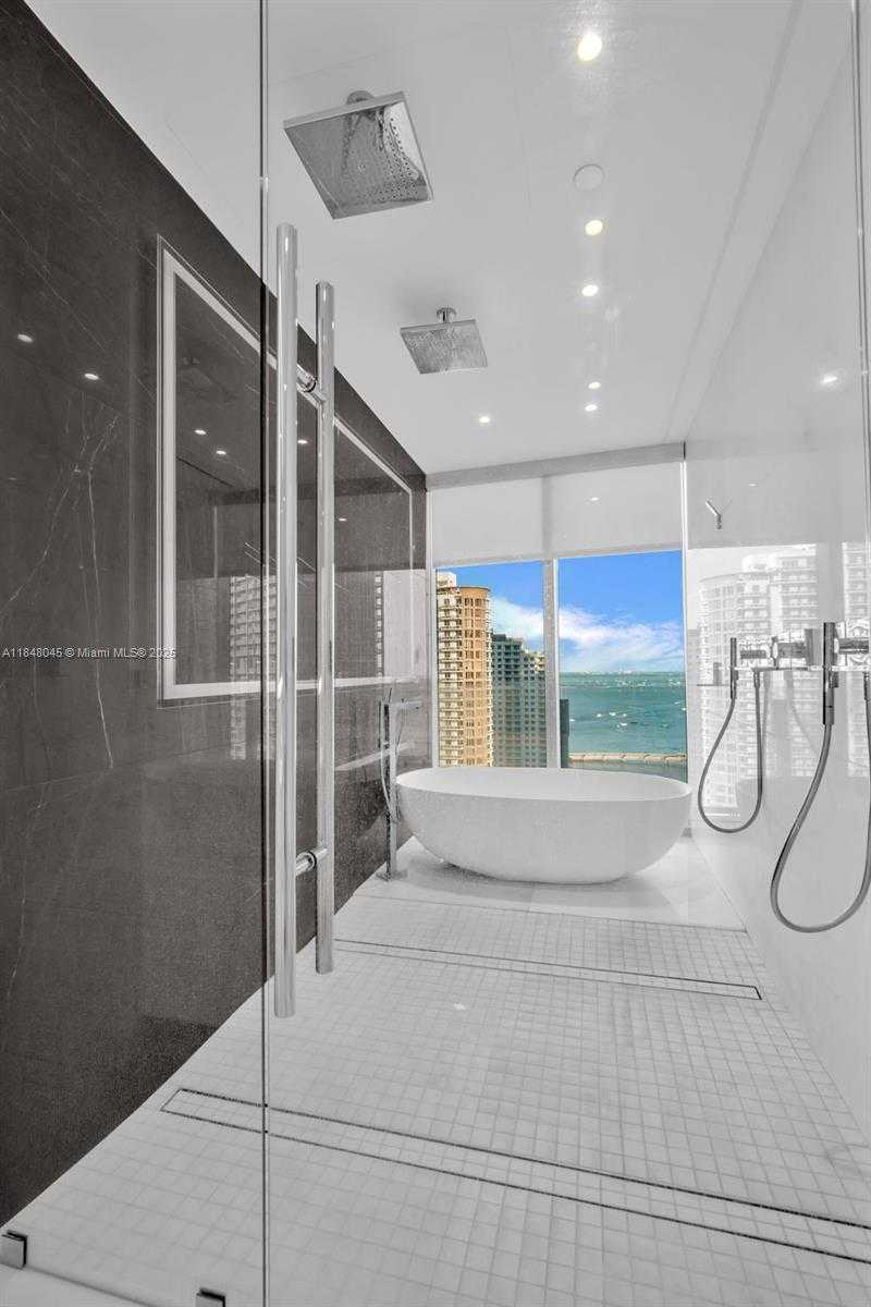 Small Image of 300 SOUTH BISCAYNE BLVD WAY #2604, Miami Number 15