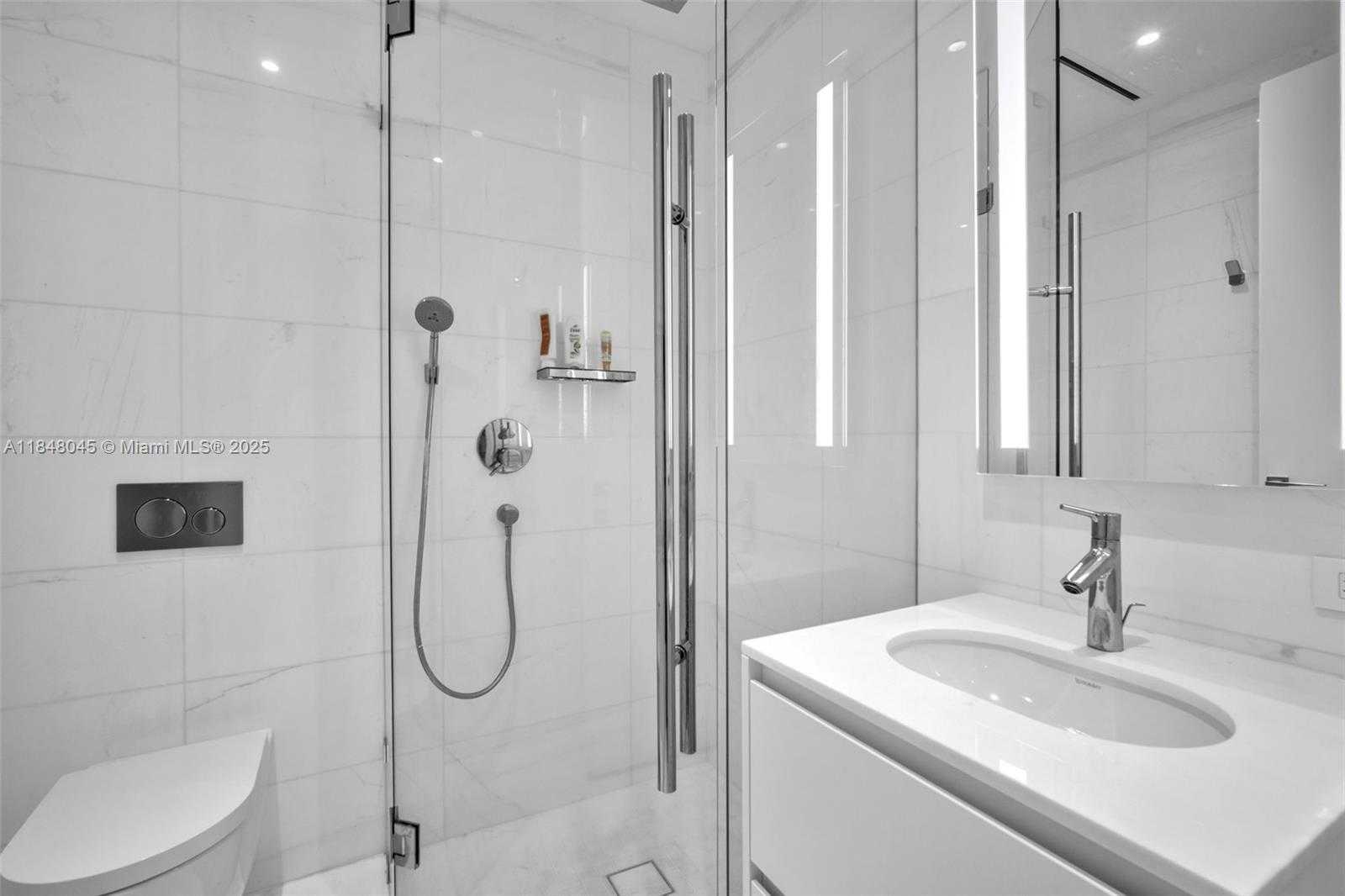 Small Image of 300 SOUTH BISCAYNE BLVD WAY #2604, Miami Number 22