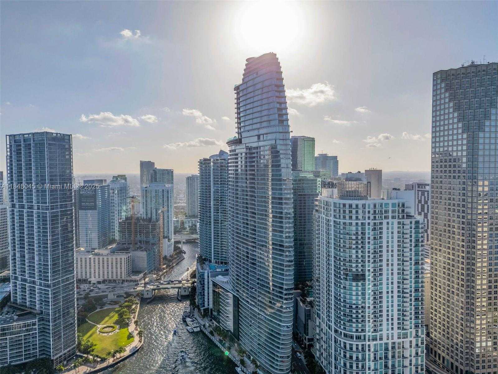 Small Image of 300 SOUTH BISCAYNE BLVD WAY #2604, Miami Number 9