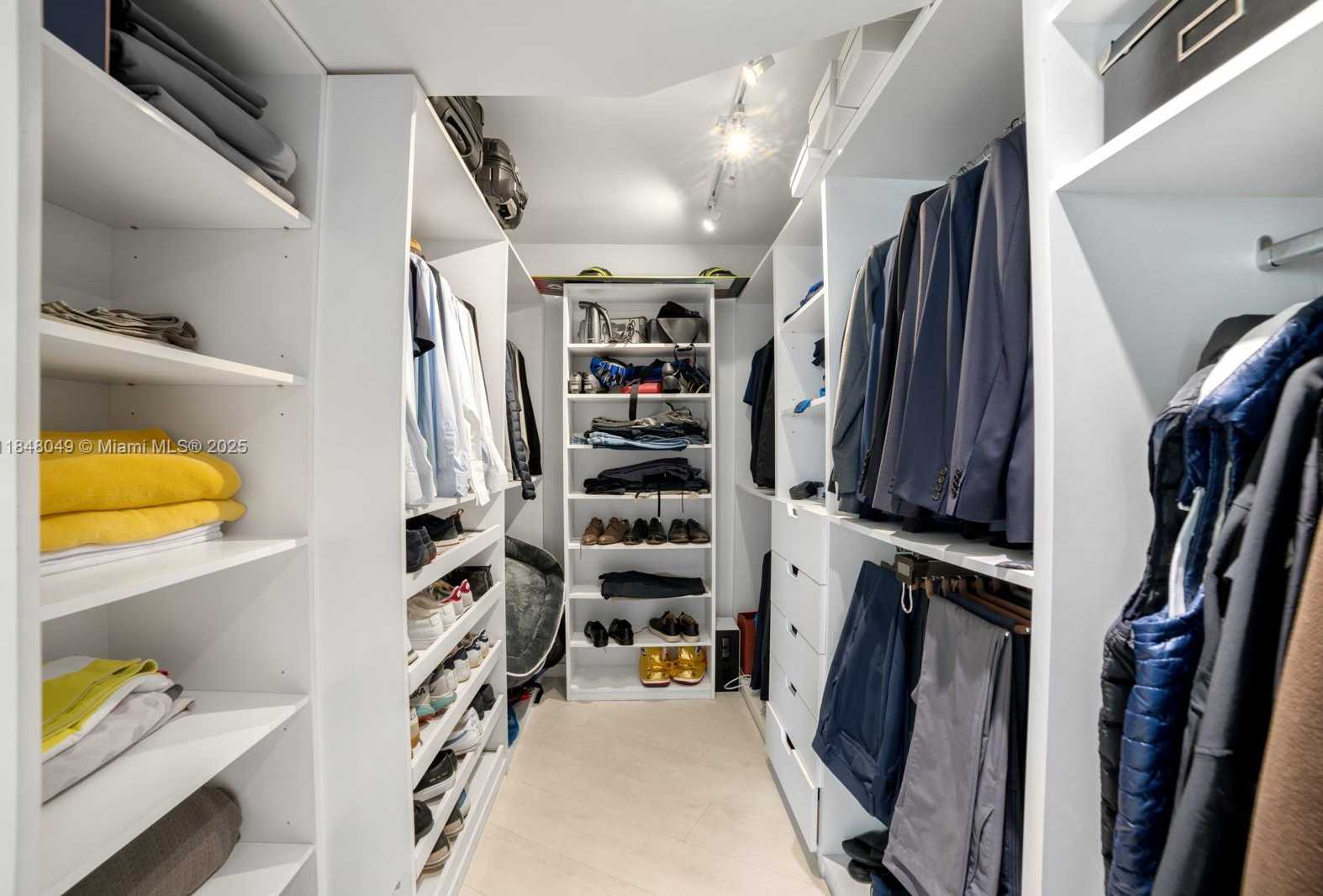 Small Image of 1121 CRANDON BLVD #F702, Key Biscayne Number 16