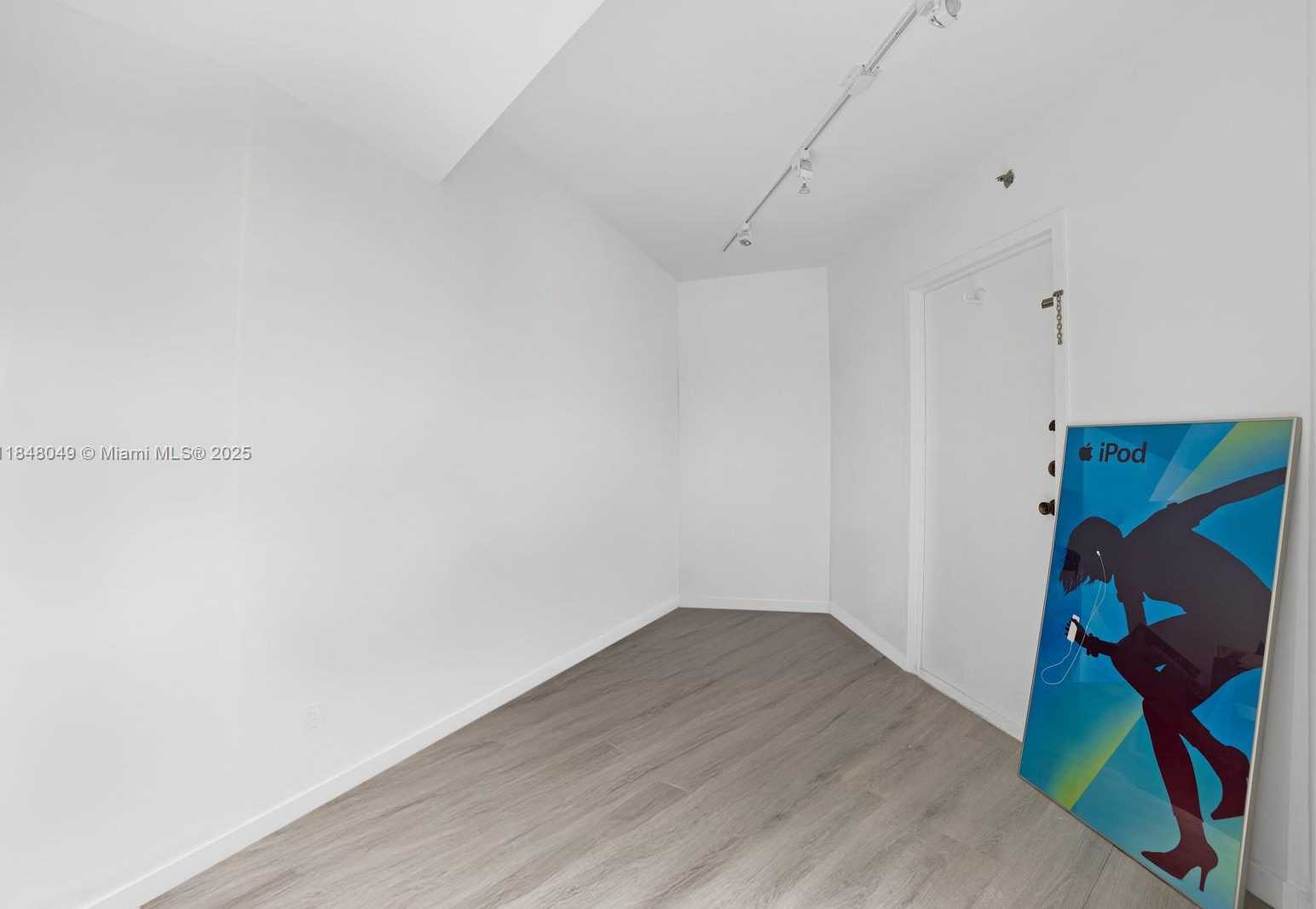 Small Image of 1121 CRANDON BLVD #F702, Key Biscayne Number 25