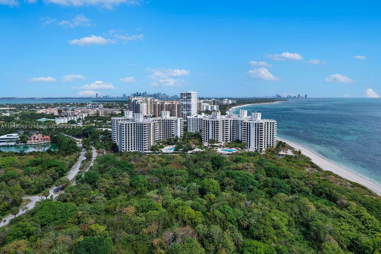 Small Image of 1121 CRANDON BLVD #F702, Key Biscayne Number 31