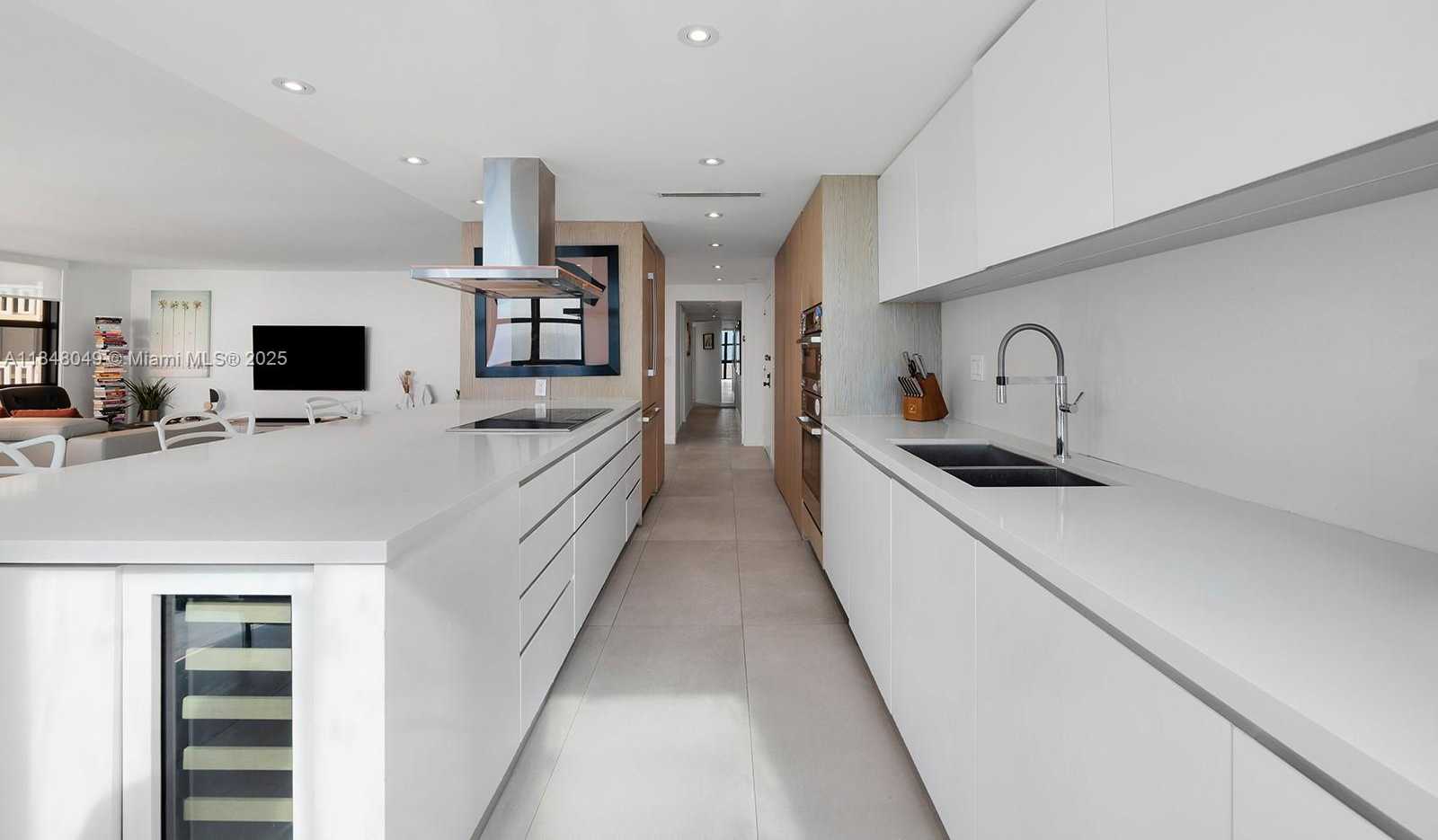 Small Image of 1121 CRANDON BLVD #F702, Key Biscayne Number 8