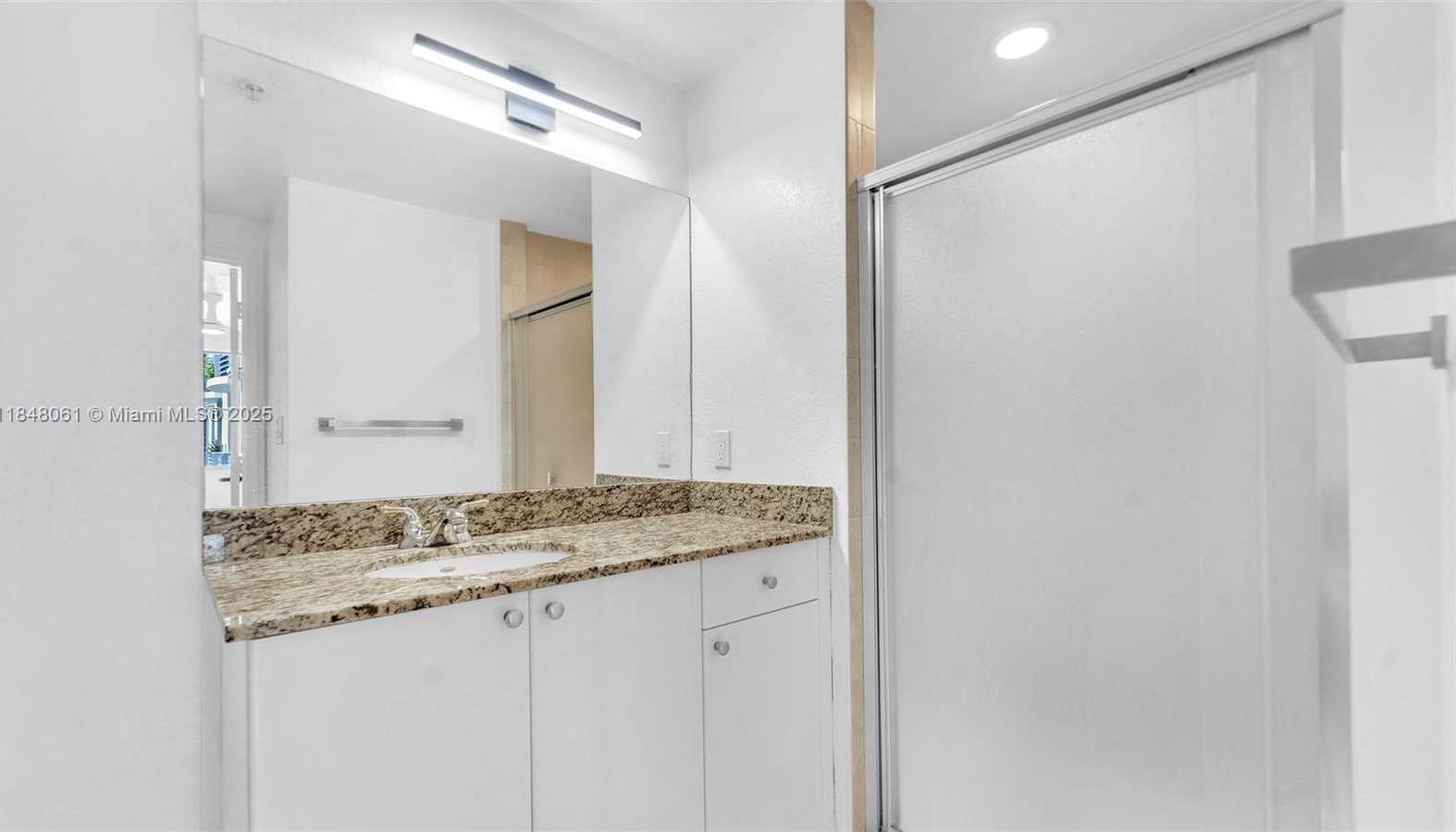 Small Image of 1830 RADIUS DR #405, Hollywood Number 11