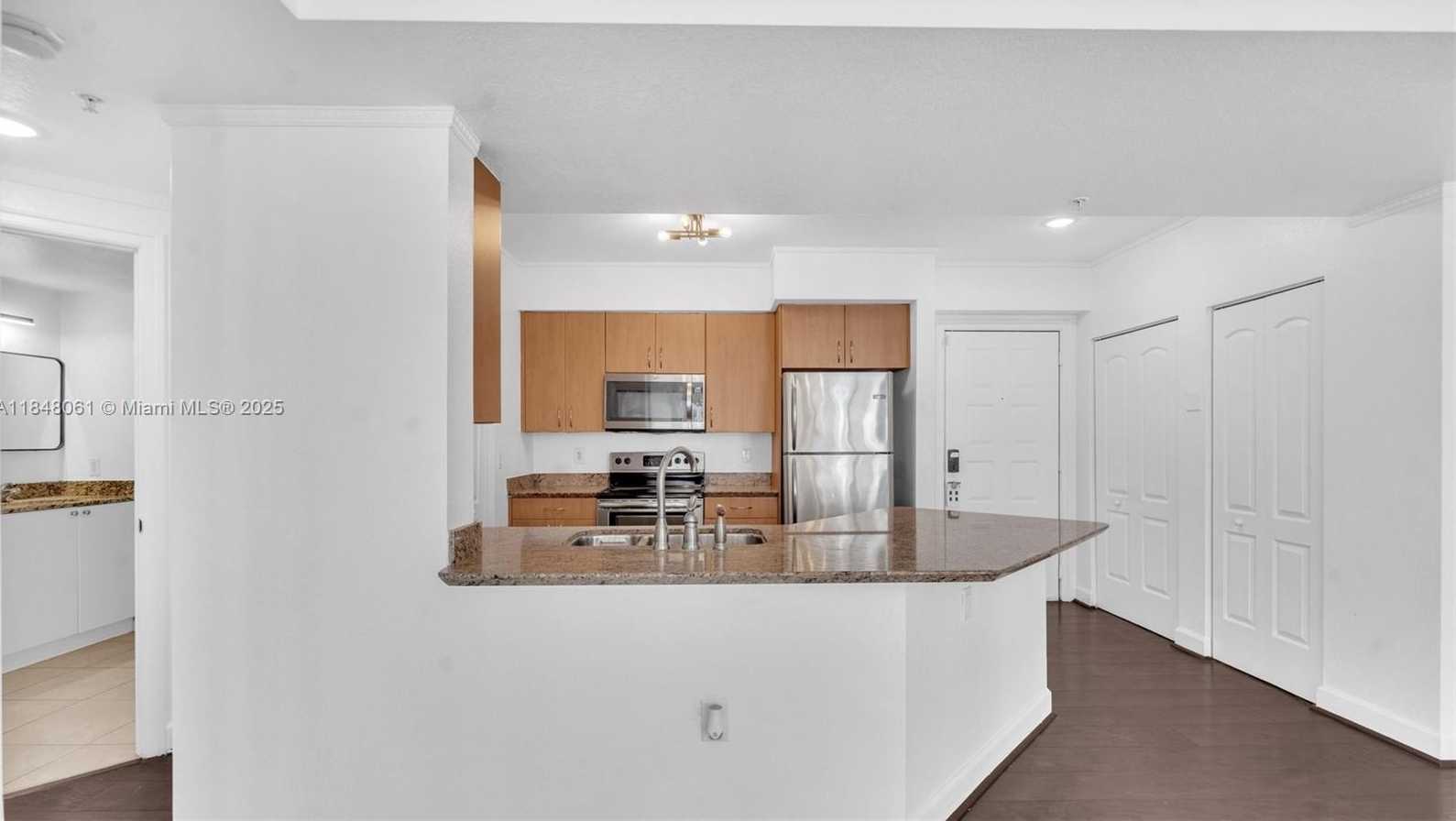 Small Image of 1830 RADIUS DR #405, Hollywood Number 12