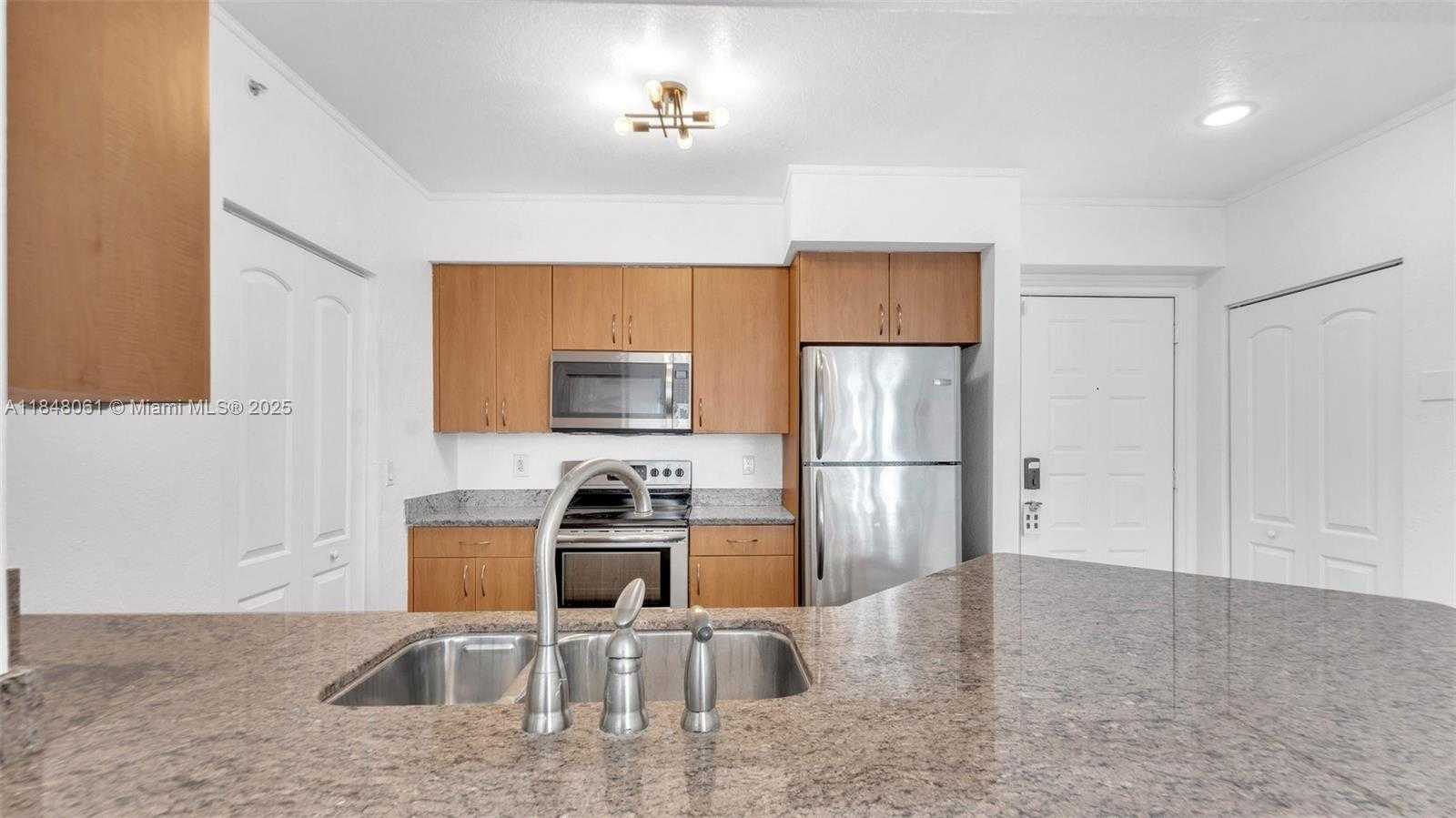 Small Image of 1830 RADIUS DR #405, Hollywood Number 13