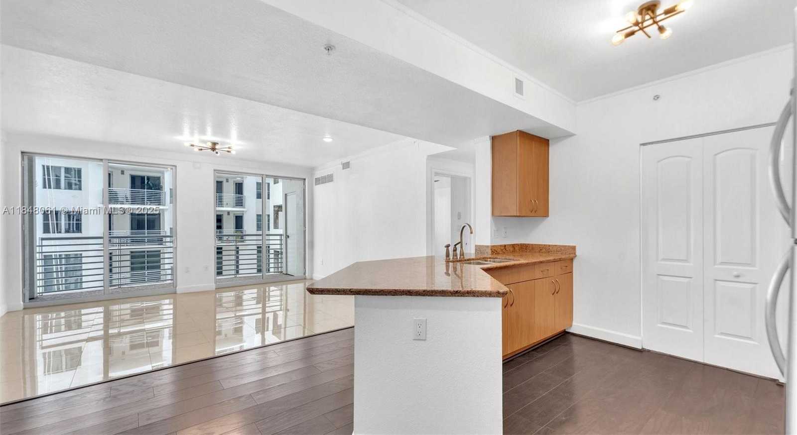 Small Image of 1830 RADIUS DR #405, Hollywood Number 2