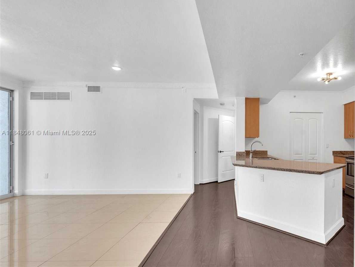Small Image of 1830 RADIUS DR #405, Hollywood Number 7