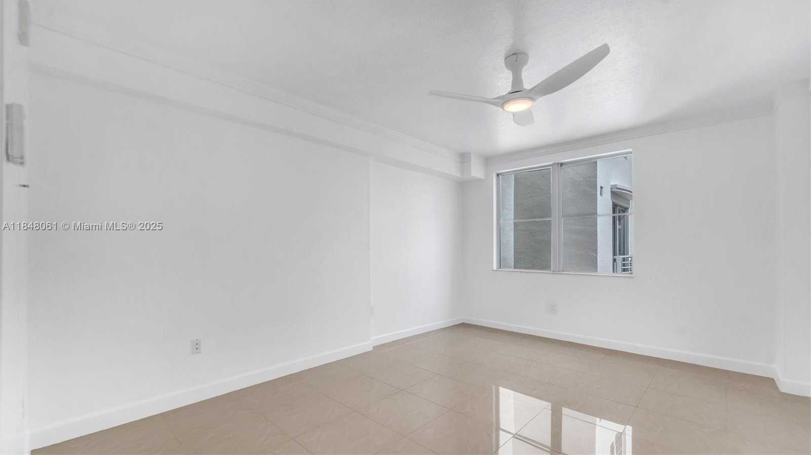 Small Image of 1830 RADIUS DR #405, Hollywood Number 8