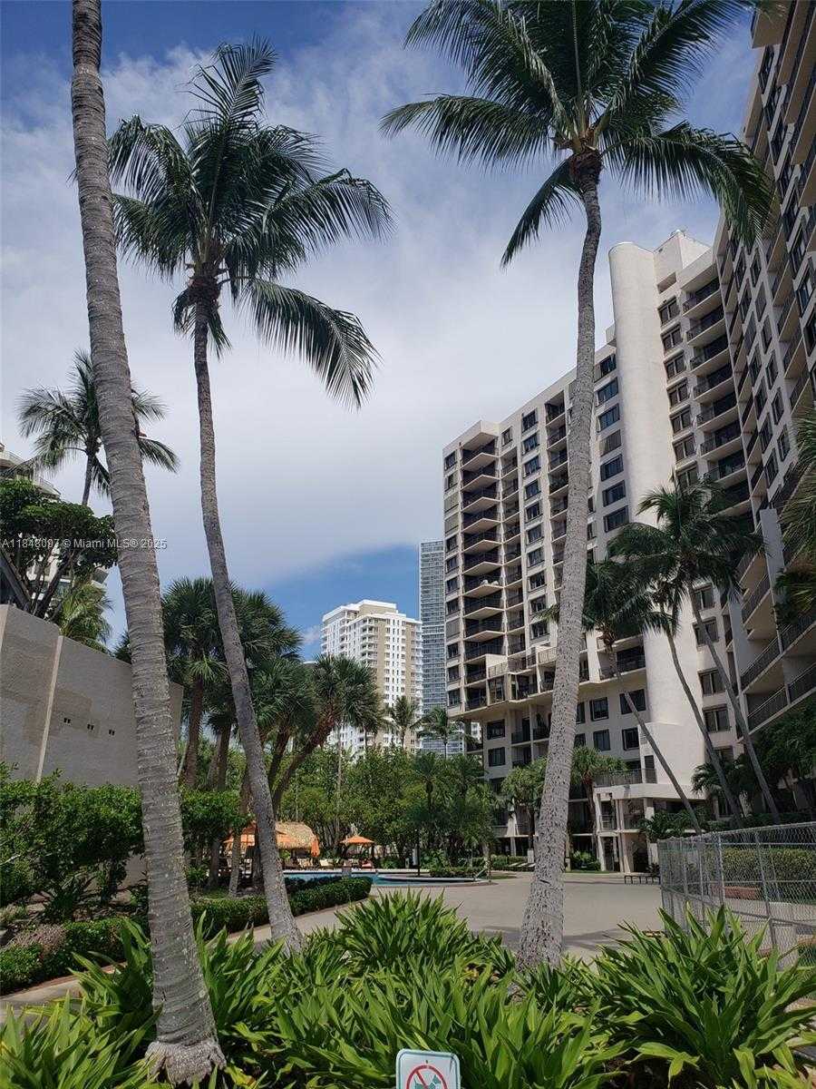Small Image of 540 BRICKELL KEY DR #1524, Miami Number 34