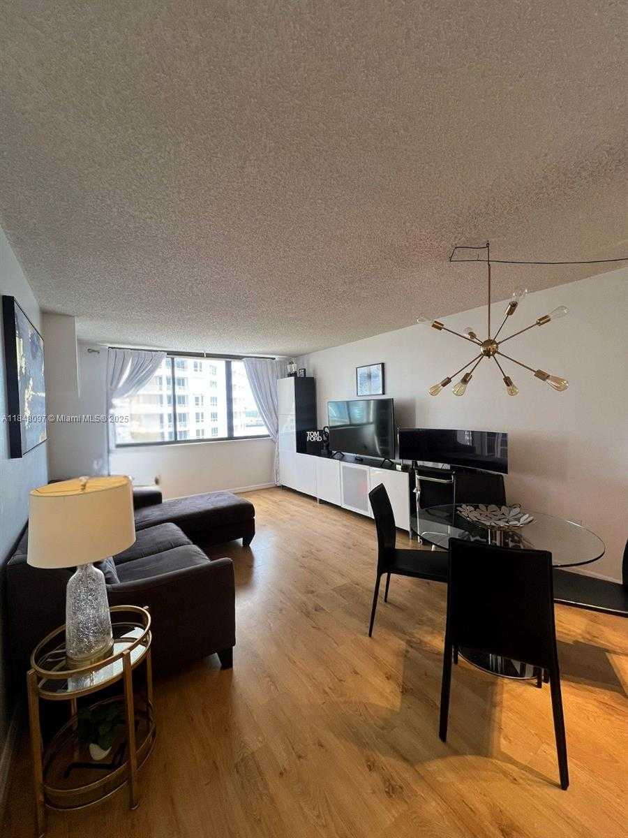 Small Image of 540 BRICKELL KEY DR #1524, Miami Number 7