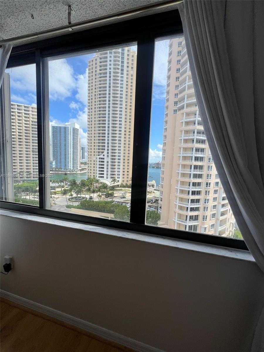 Small Image of 540 BRICKELL KEY DR #1524, Miami Number 9